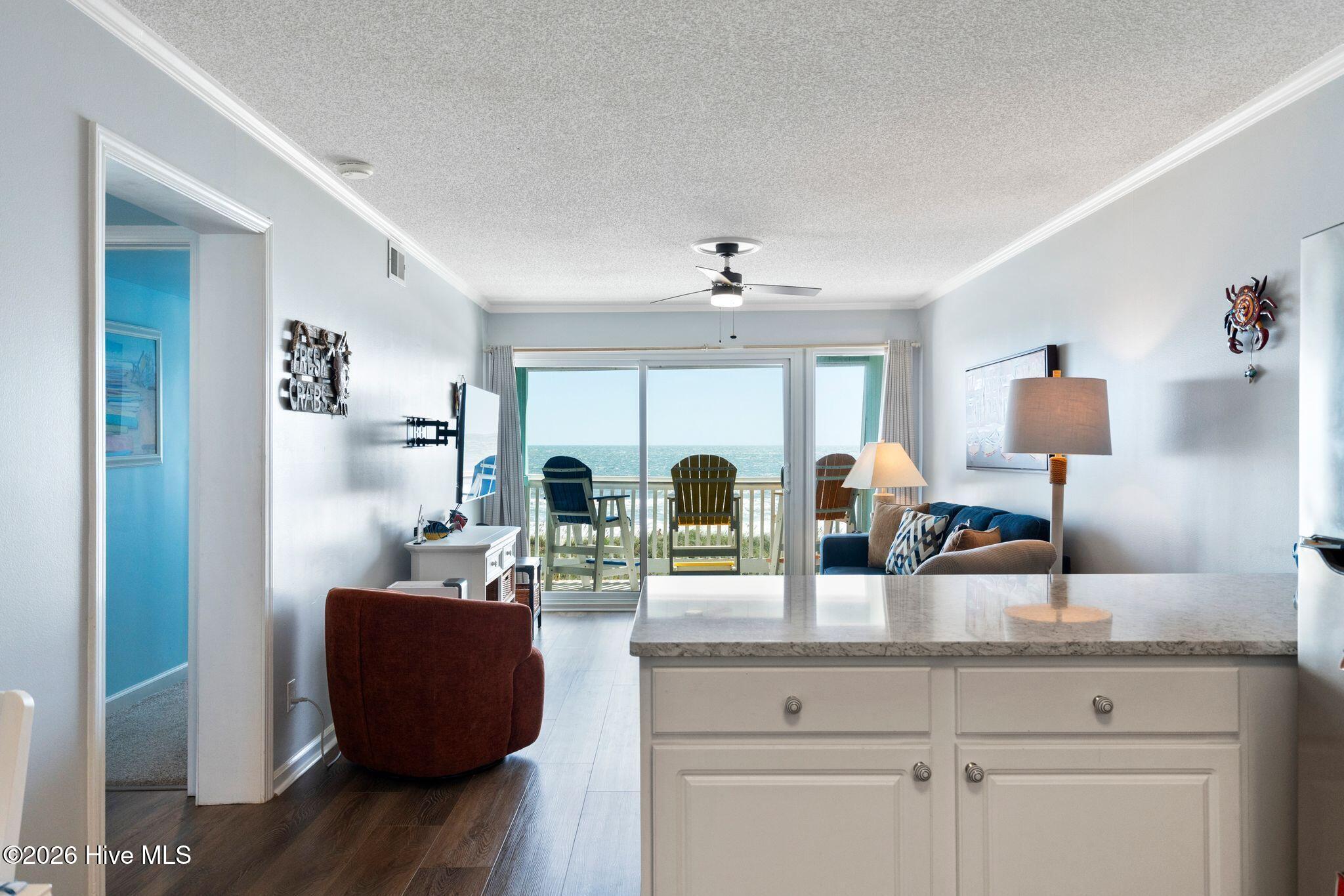 918 Carolina Beach Avenue N Apt 3e Property Photo 8