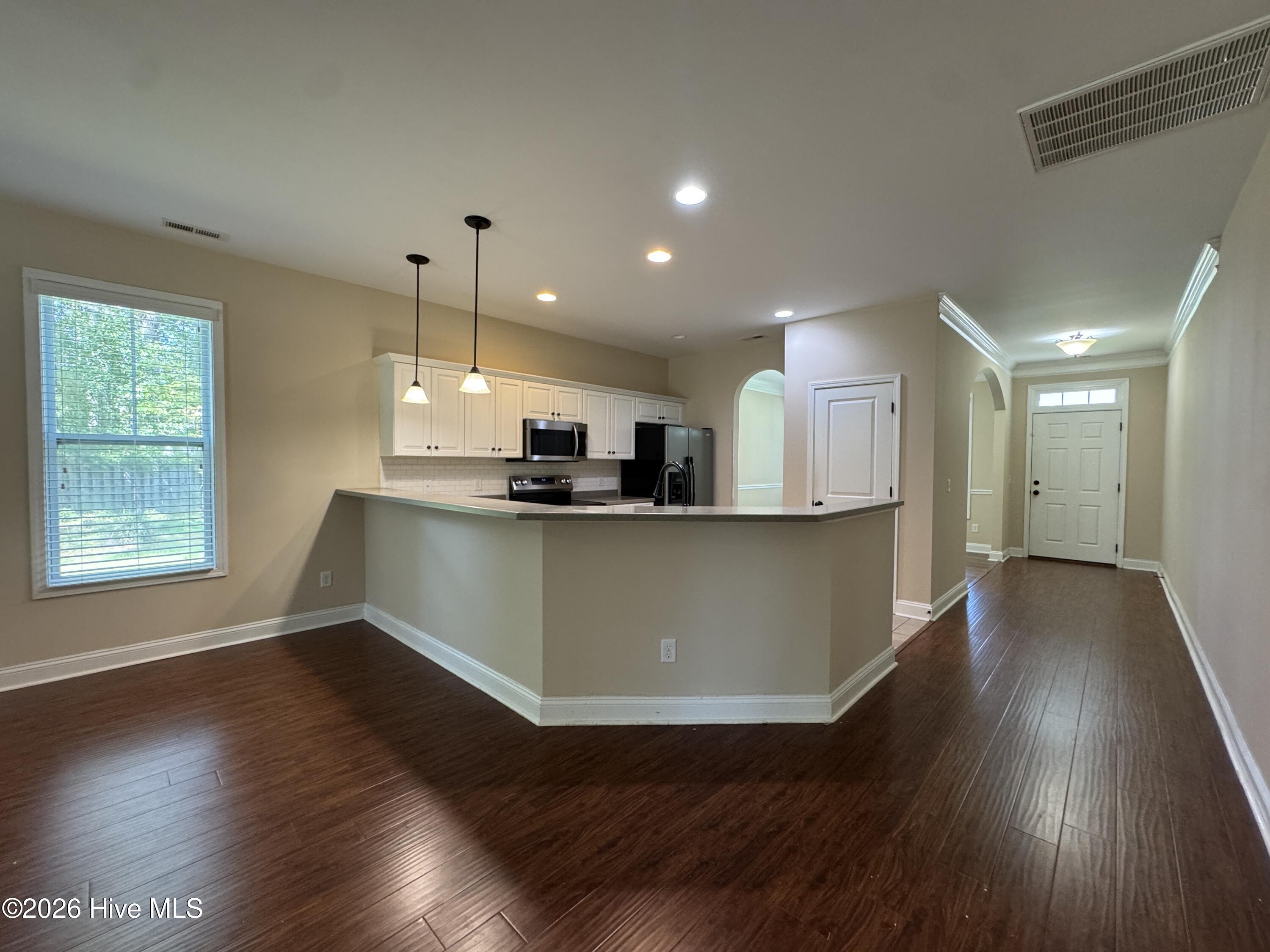 107 Roughleaf Trail Property Photo 5