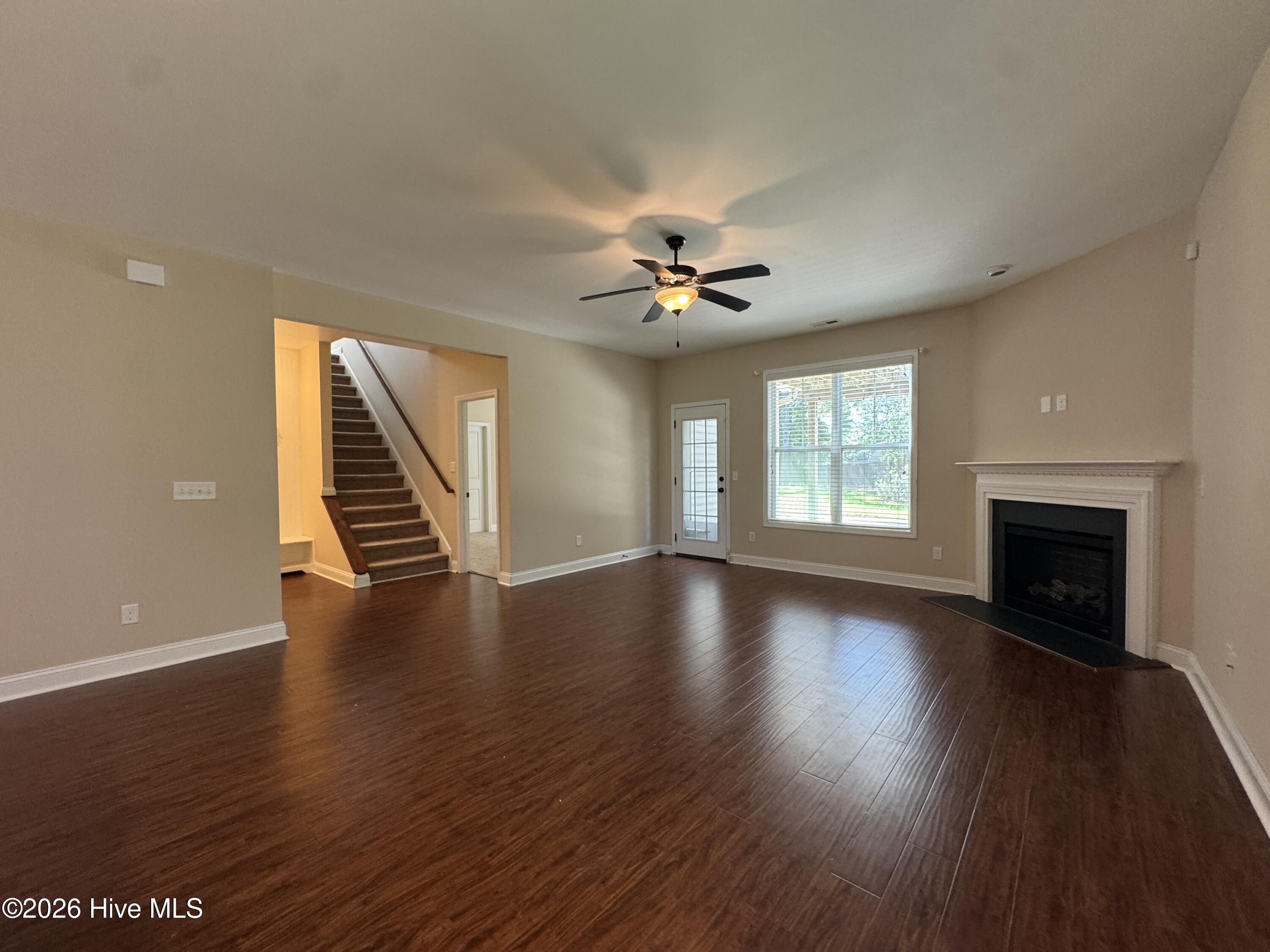 107 Roughleaf Trail Property Photo 8