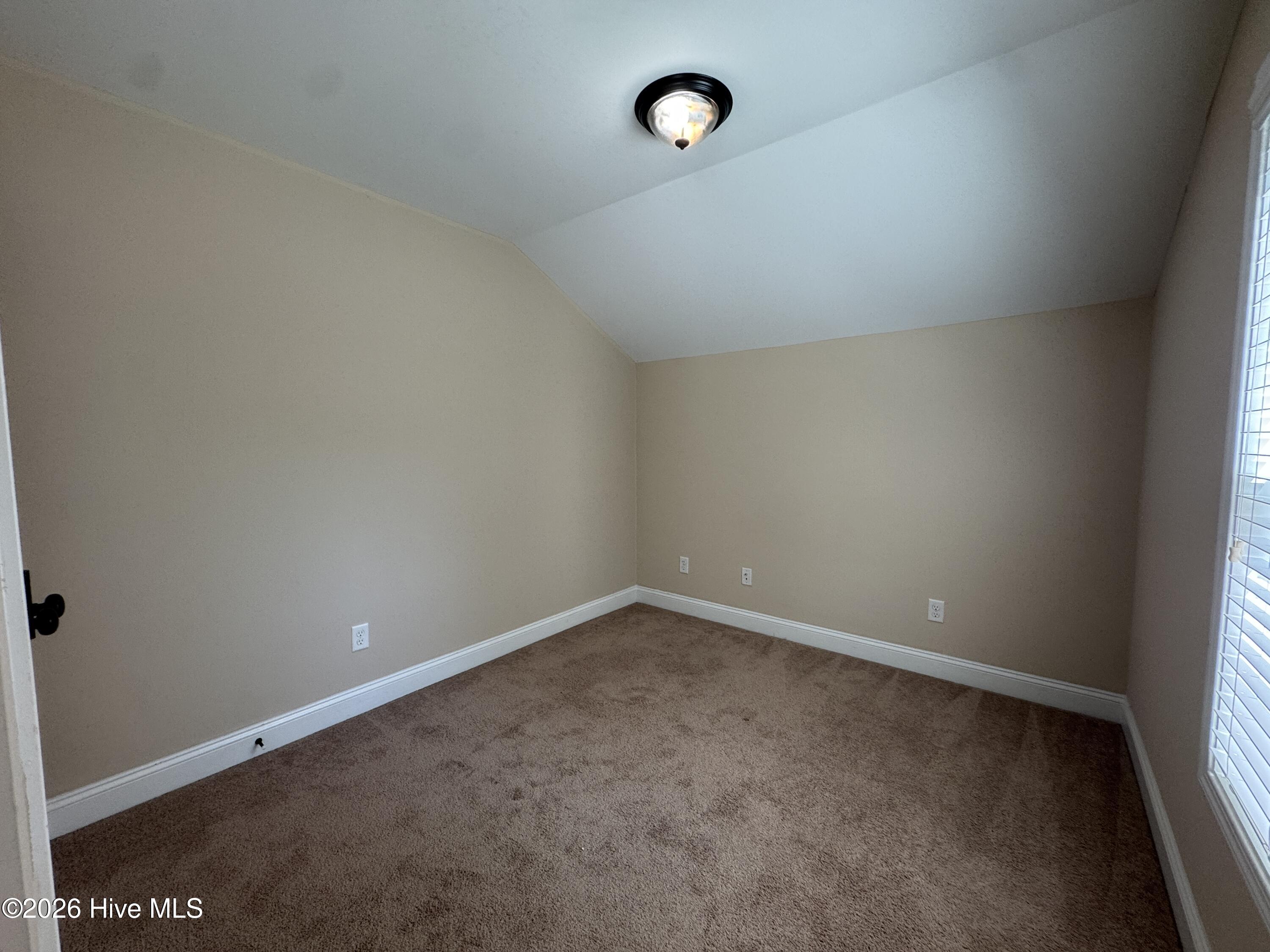 107 Roughleaf Trail Property Photo 20