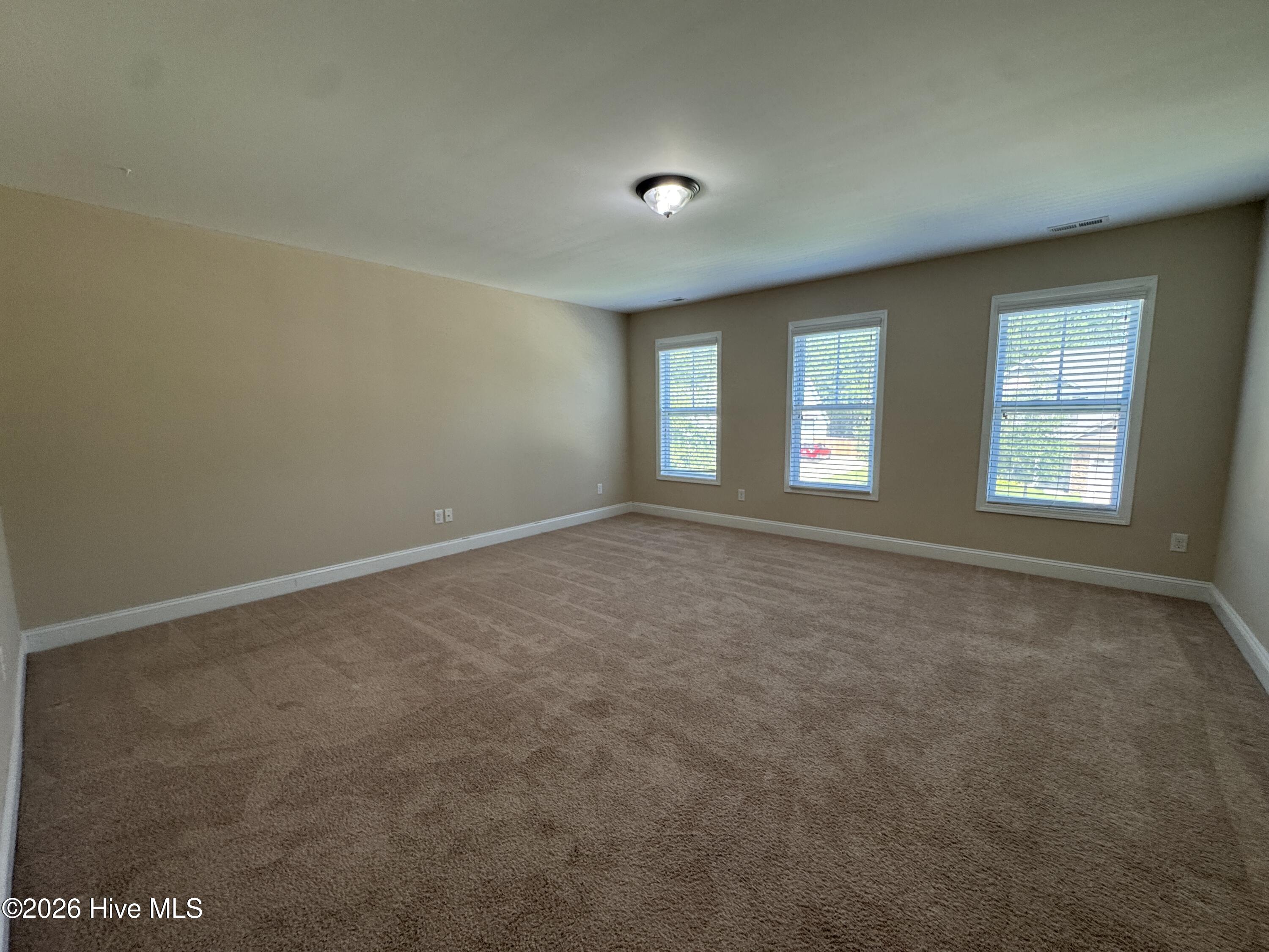 107 Roughleaf Trail Property Photo 32