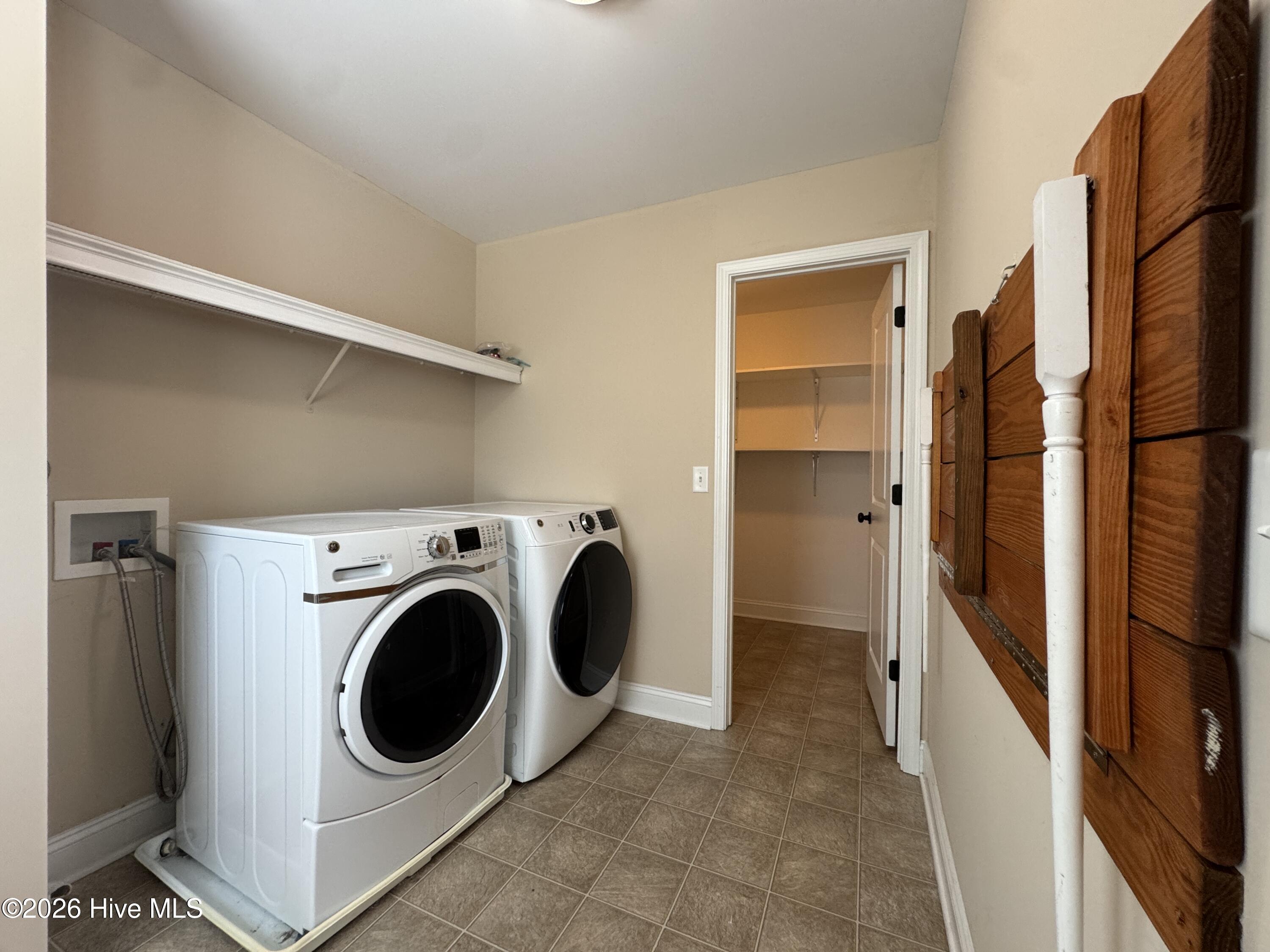 107 Roughleaf Trail Property Photo 33