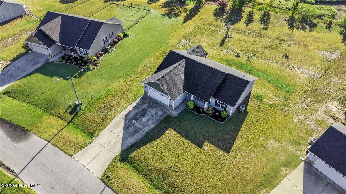 110 Willow Pond Drive Property Photo 4