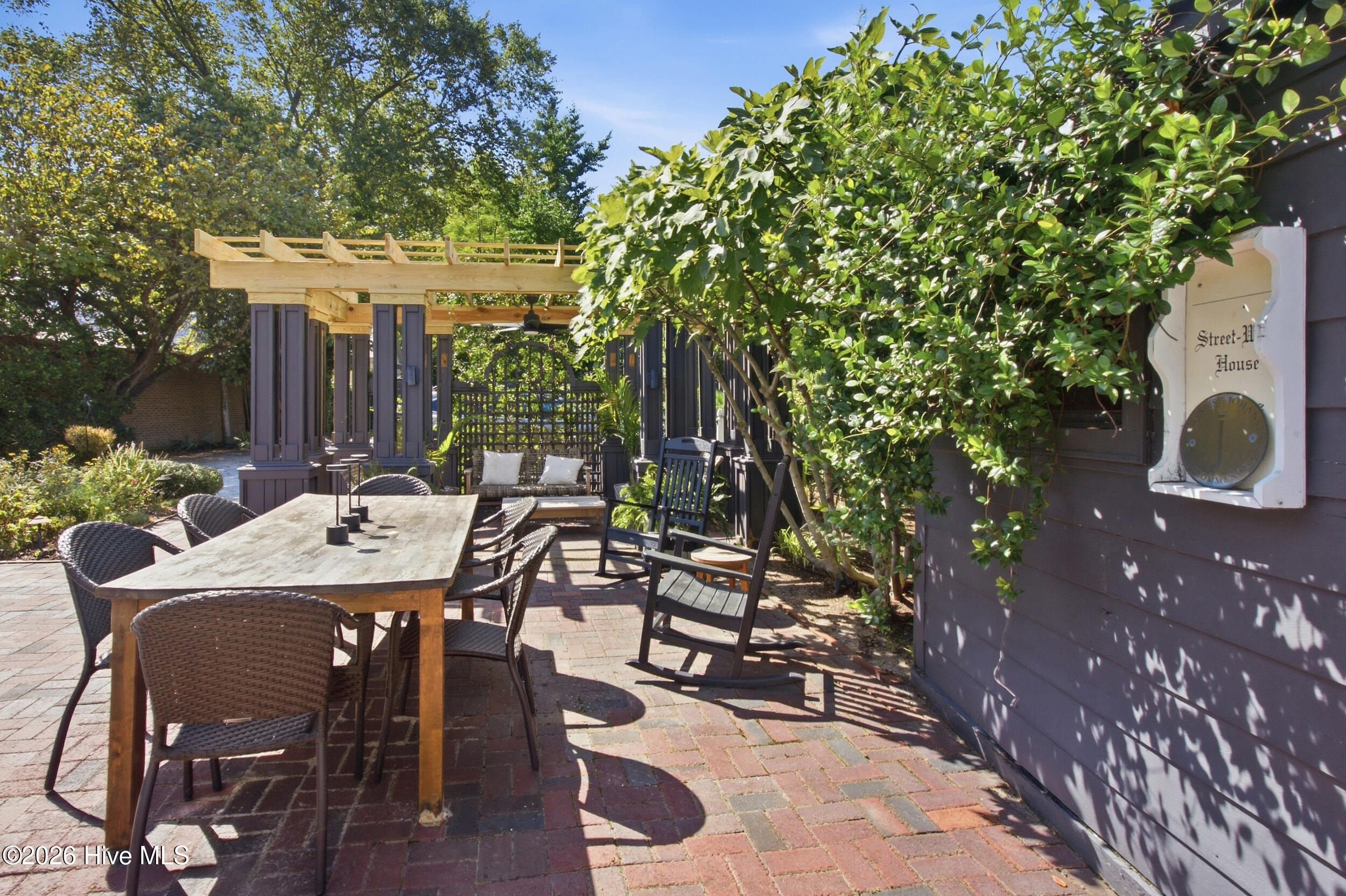 509 Pollock Street Property Photo 7
