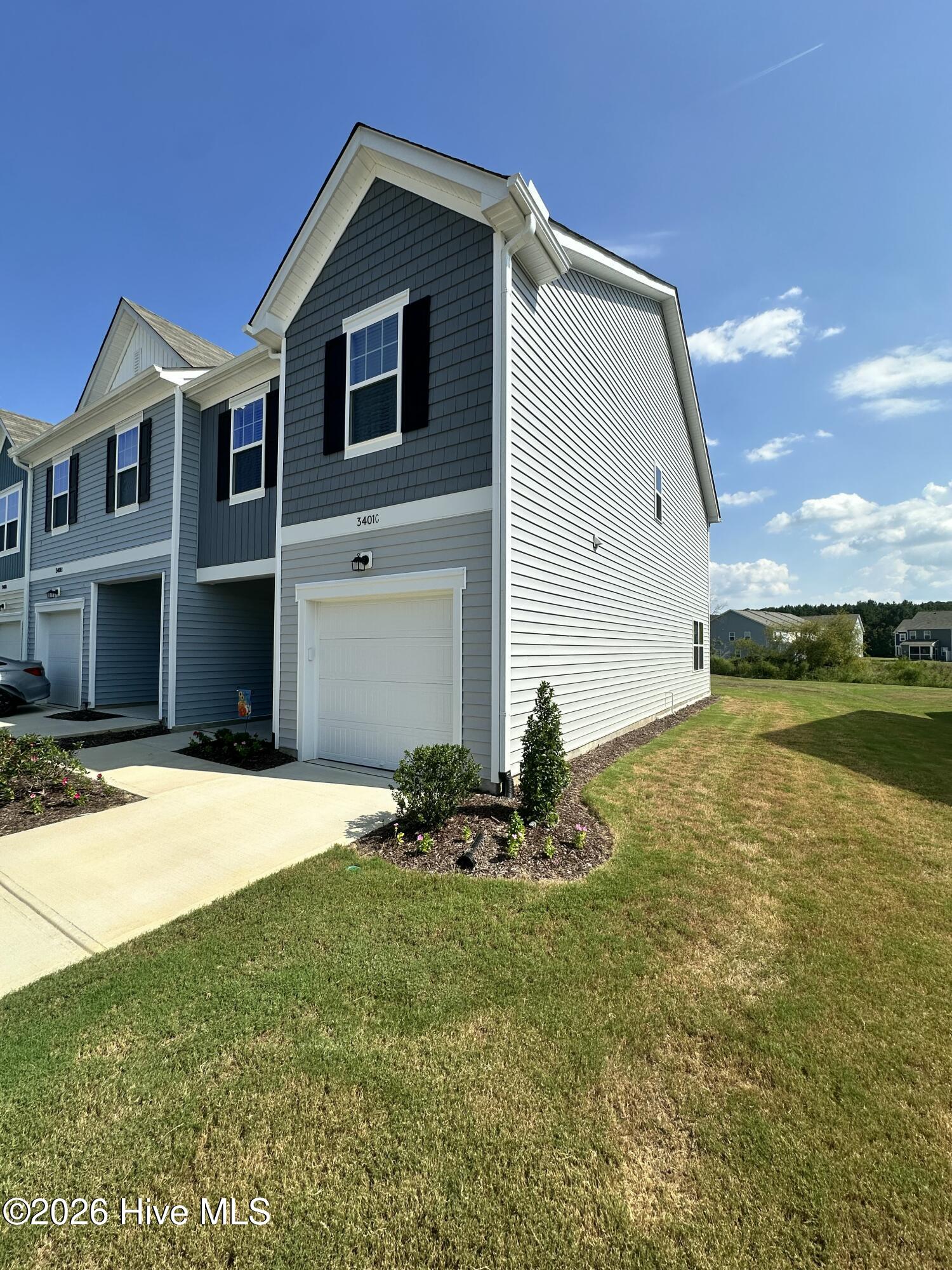 3401 Walker Drive W C Property Photo 3