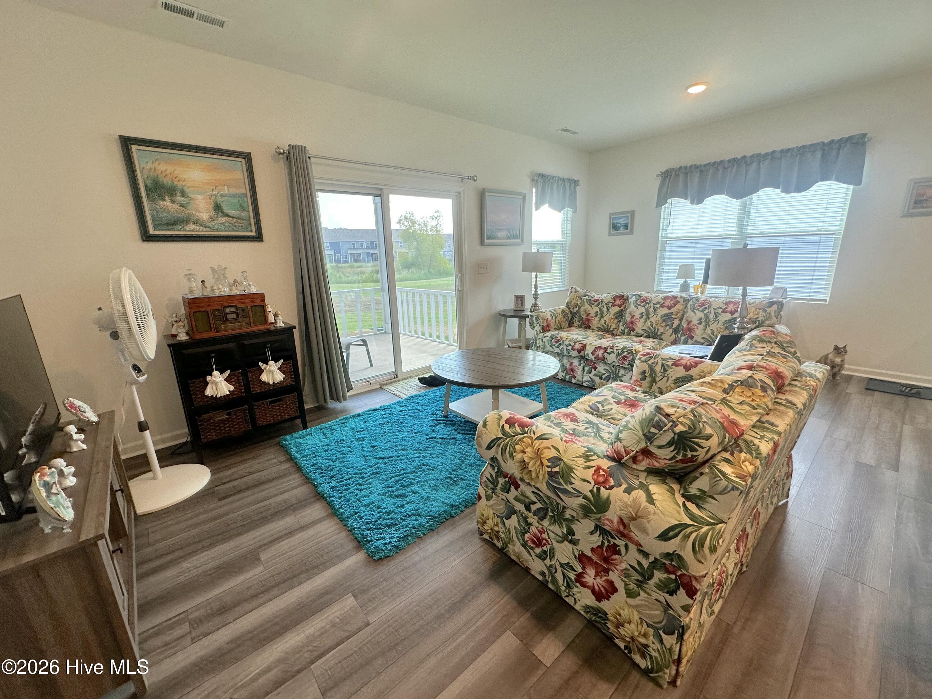 3401 Walker Drive W C Property Photo 8