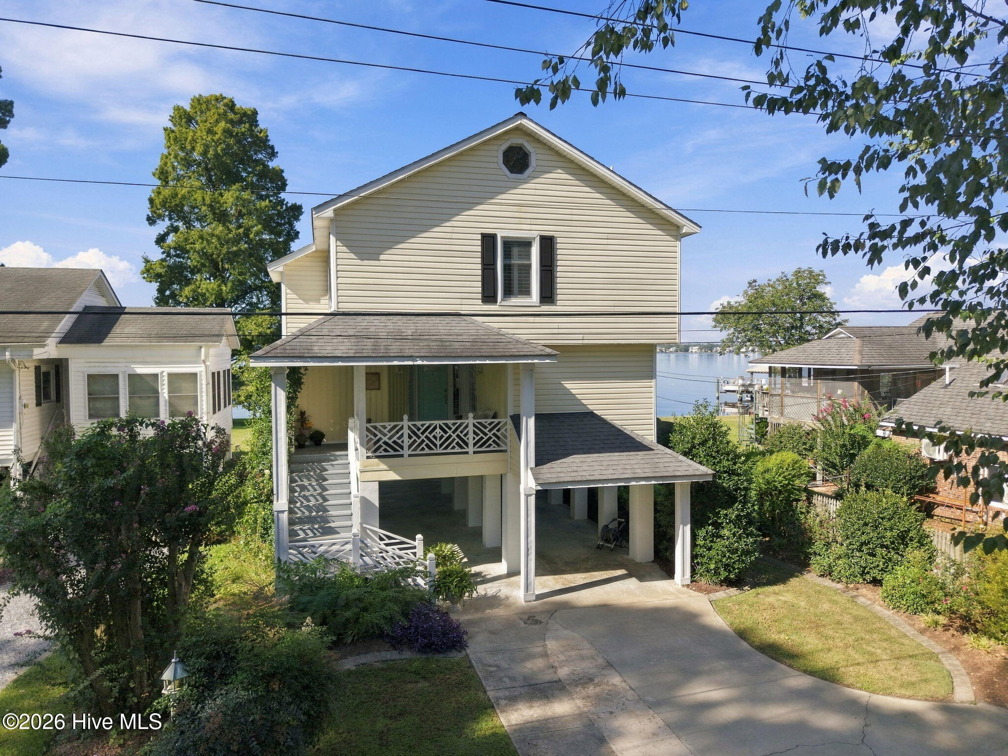 338 Cypress Shore Road Property Photo 5