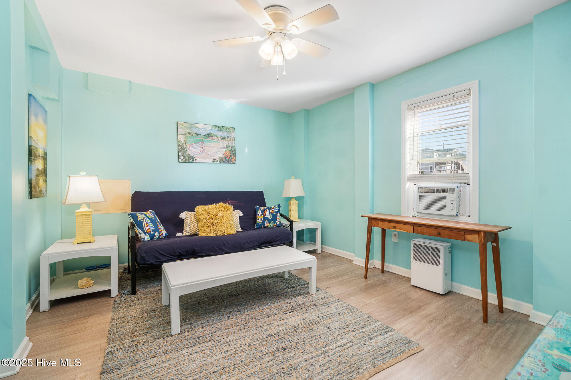 1914 Ocean Drive E Property Photo 7