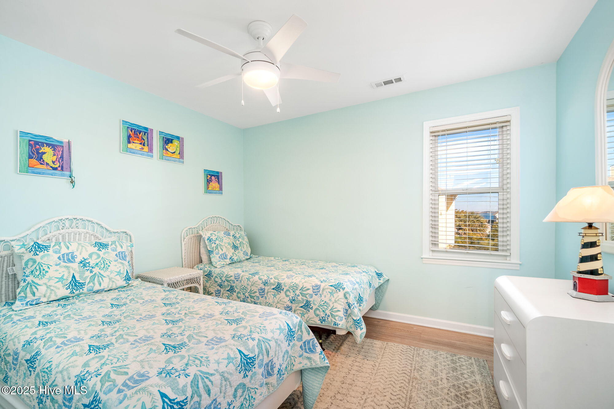 1914 Ocean Drive E Property Photo 14