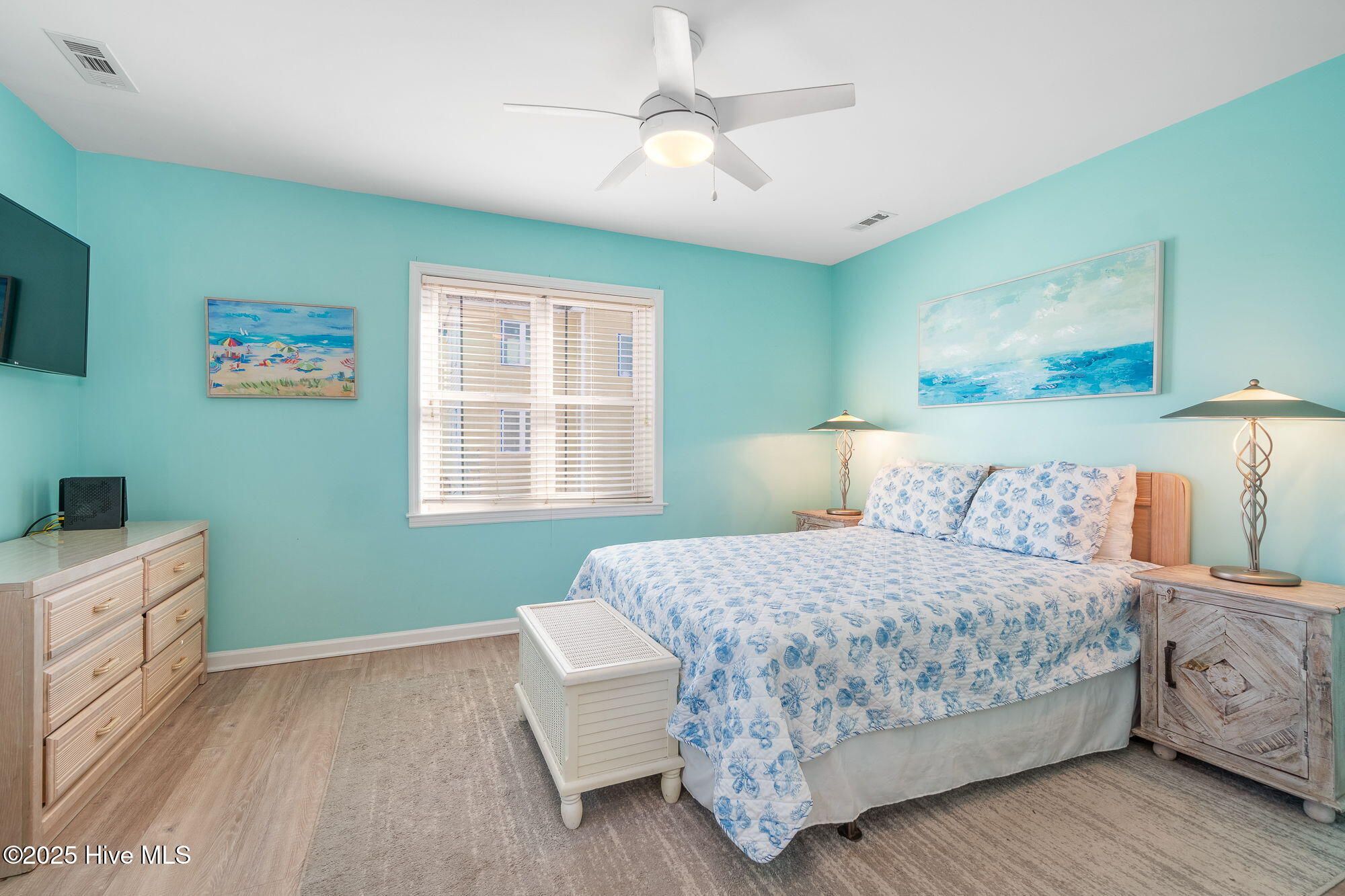 1914 Ocean Drive E Property Photo 15