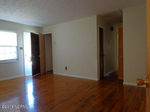 18 Sheffield Road Property Photo 2