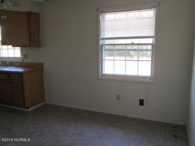 18 Sheffield Road Property Photo 4