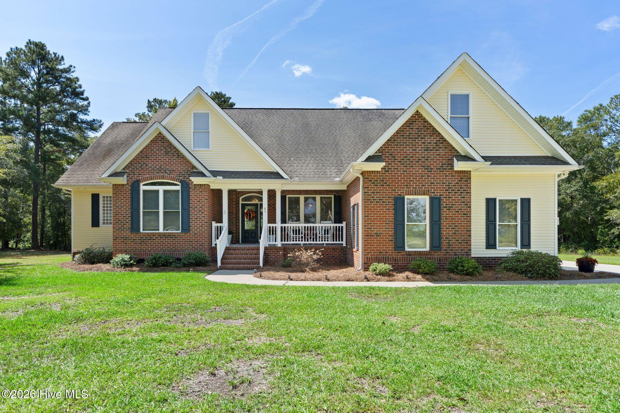 83 W Waverly Drive Property Photo 1