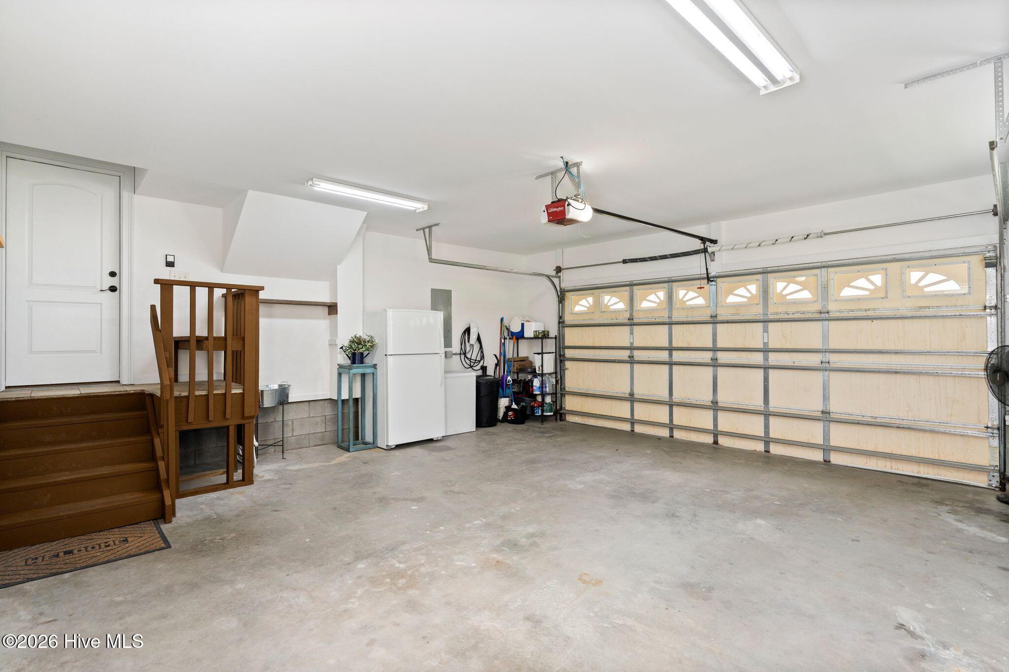 83 W Waverly Drive Property Photo 45