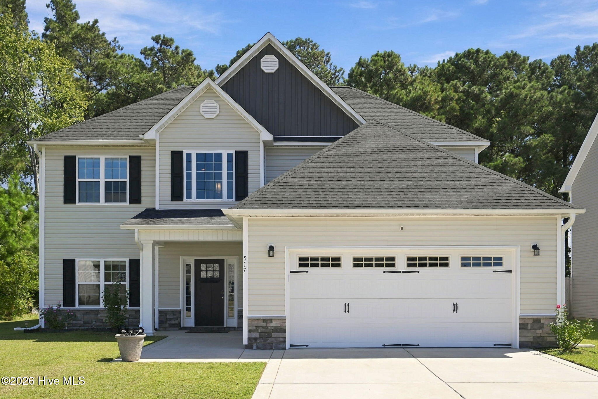 517 White Shoal Way