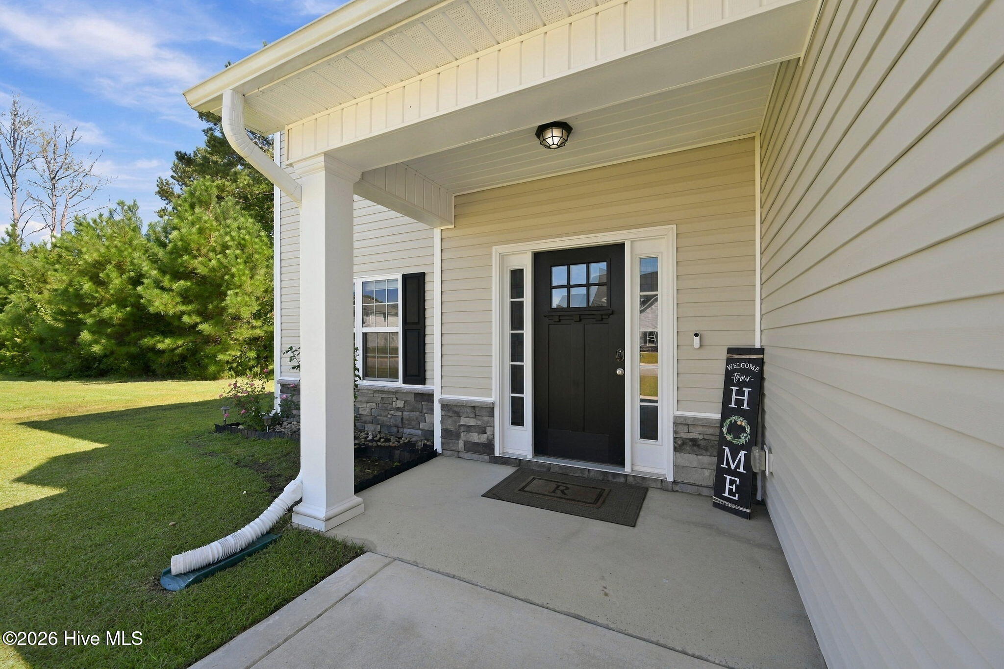 517 White Shoal Way Property Photo 4