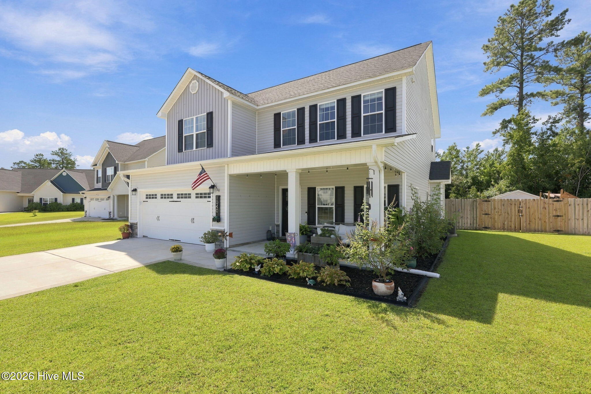 1040 Mackerel Manor Property Photo 4