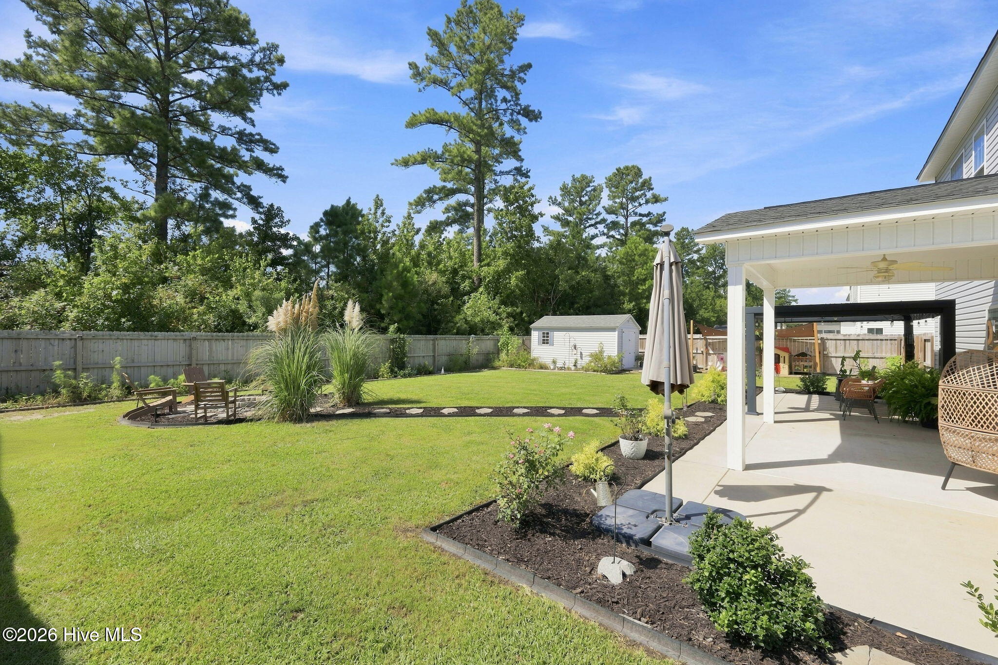 1040 Mackerel Manor Property Photo 42