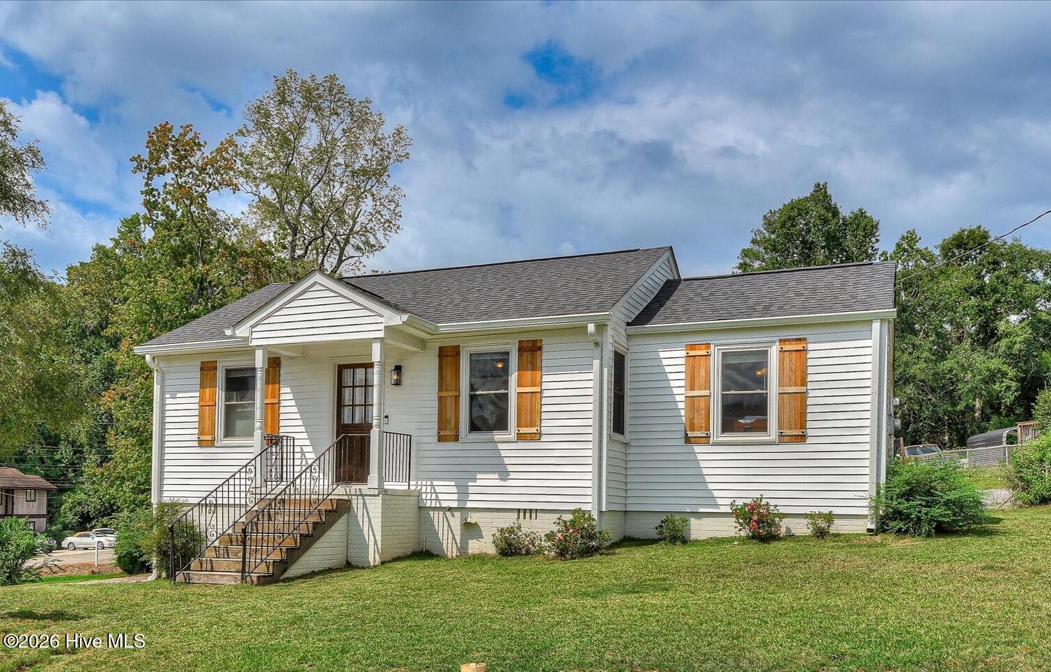 1040 Redbird Road Property Photo 1