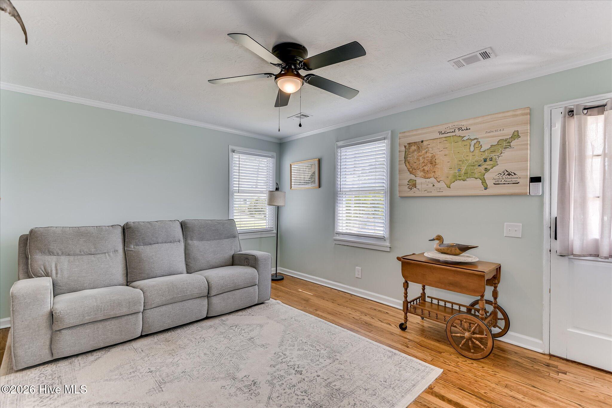 1040 Redbird Road Property Photo 4
