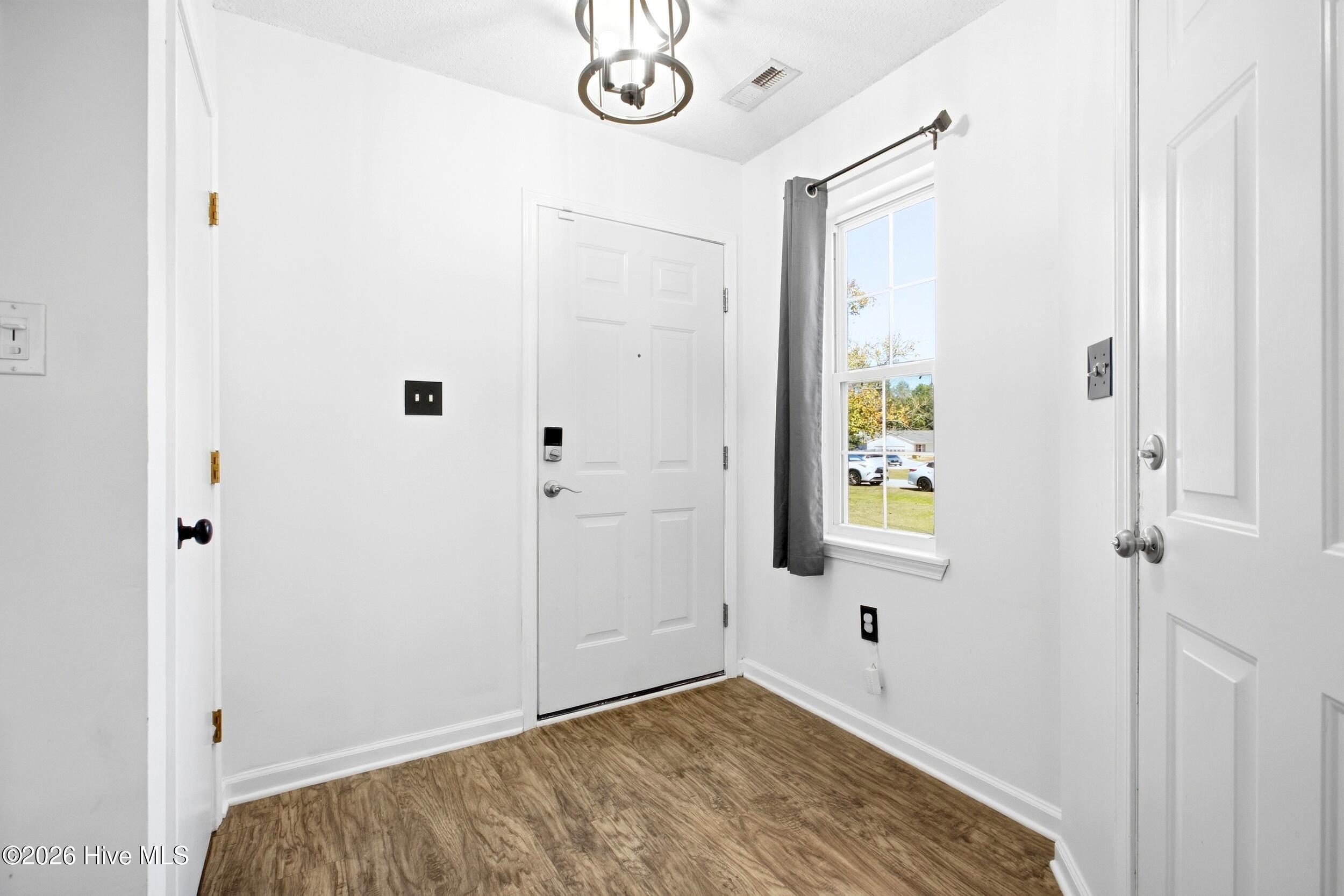 115 Linden Road Property Photo 4
