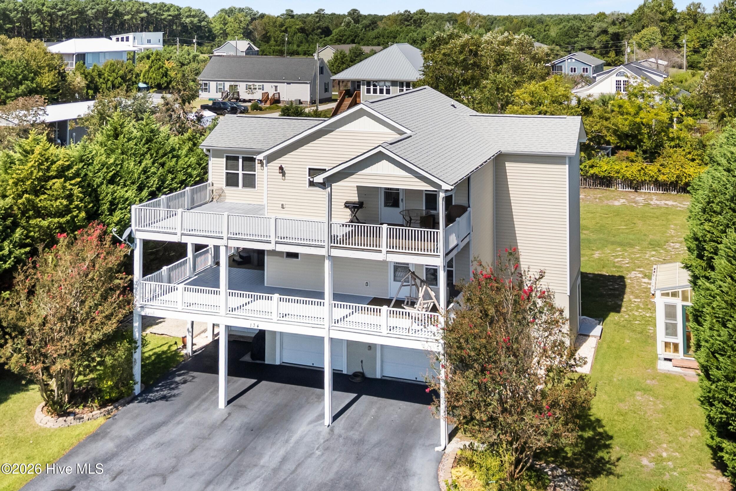 134 Heron Cove Road Property Photo 2