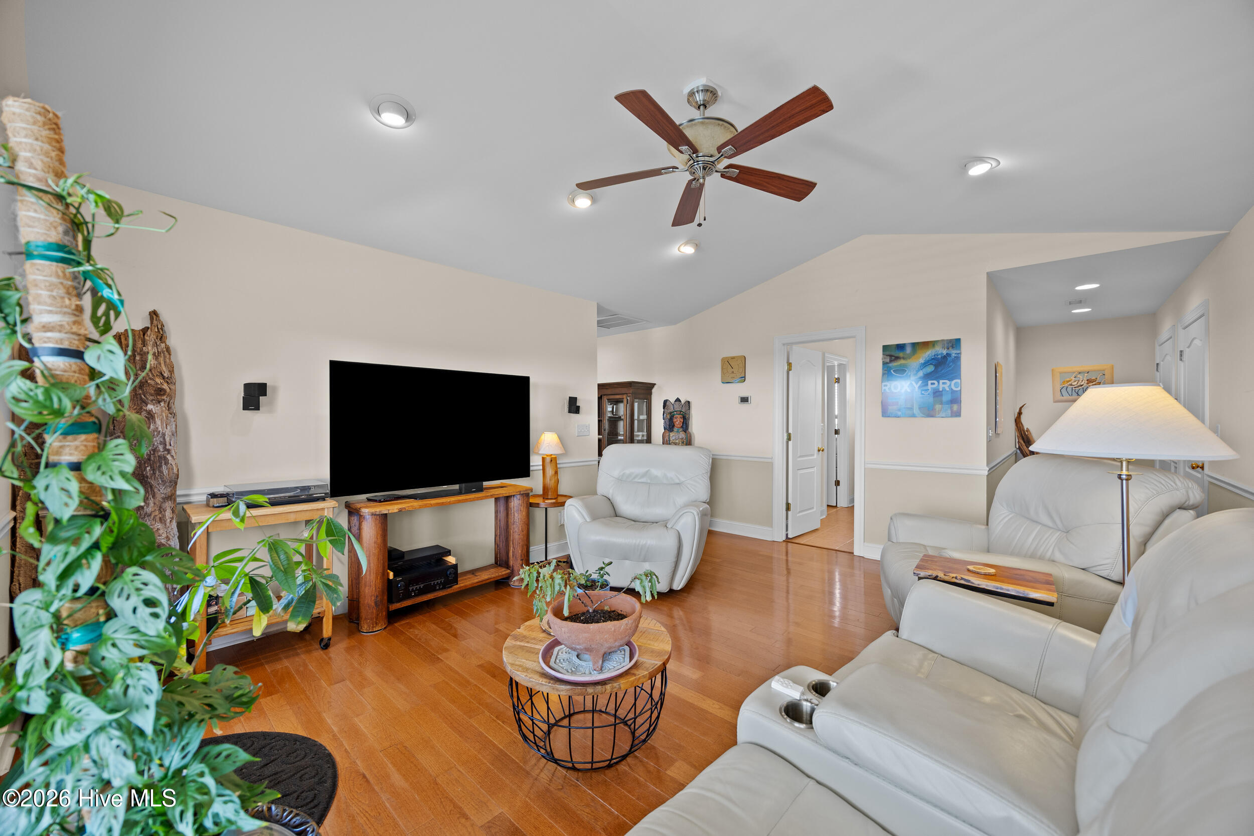 134 Heron Cove Road Property Photo 5