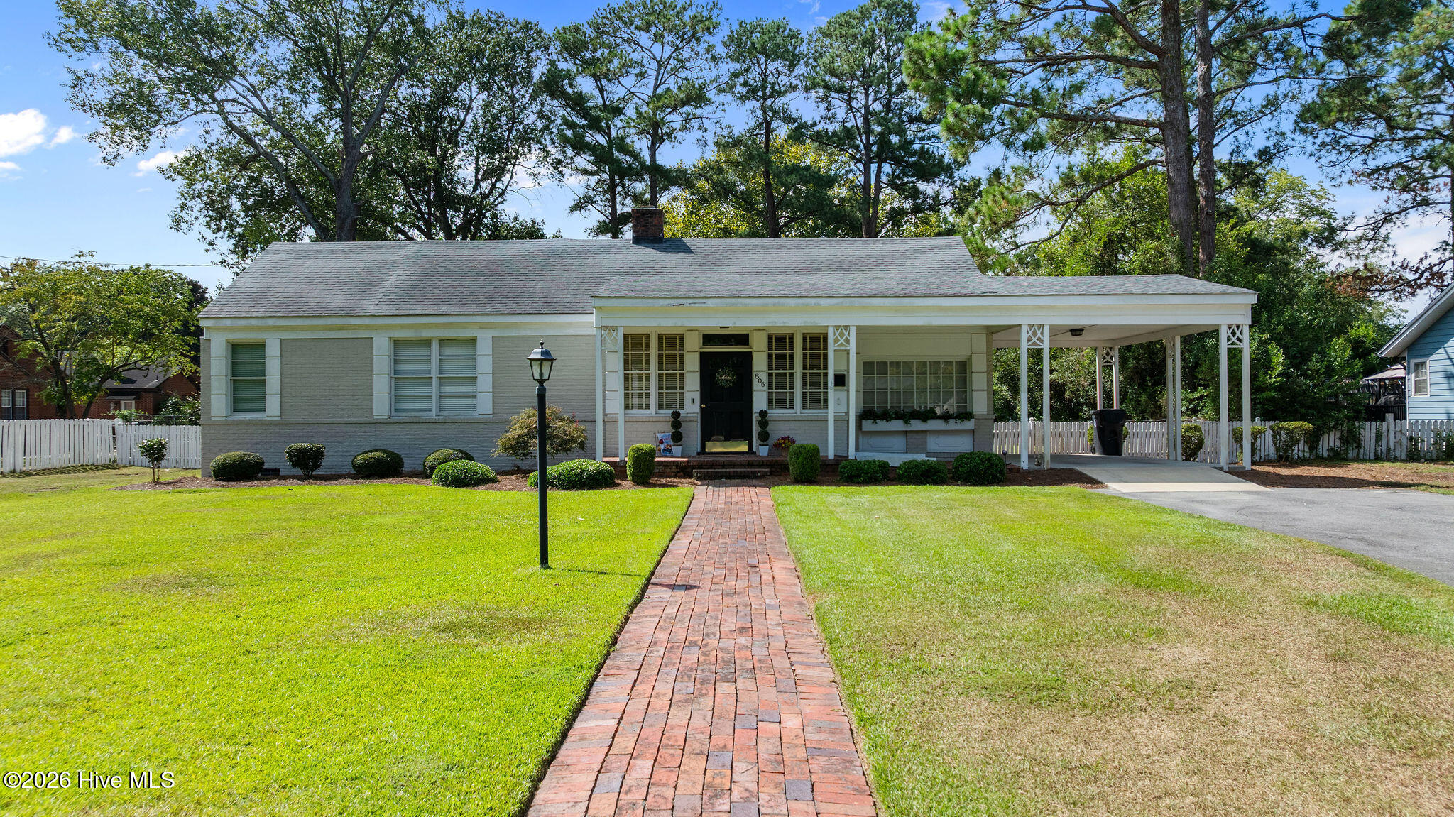 806 Beech Street Property Photo 1