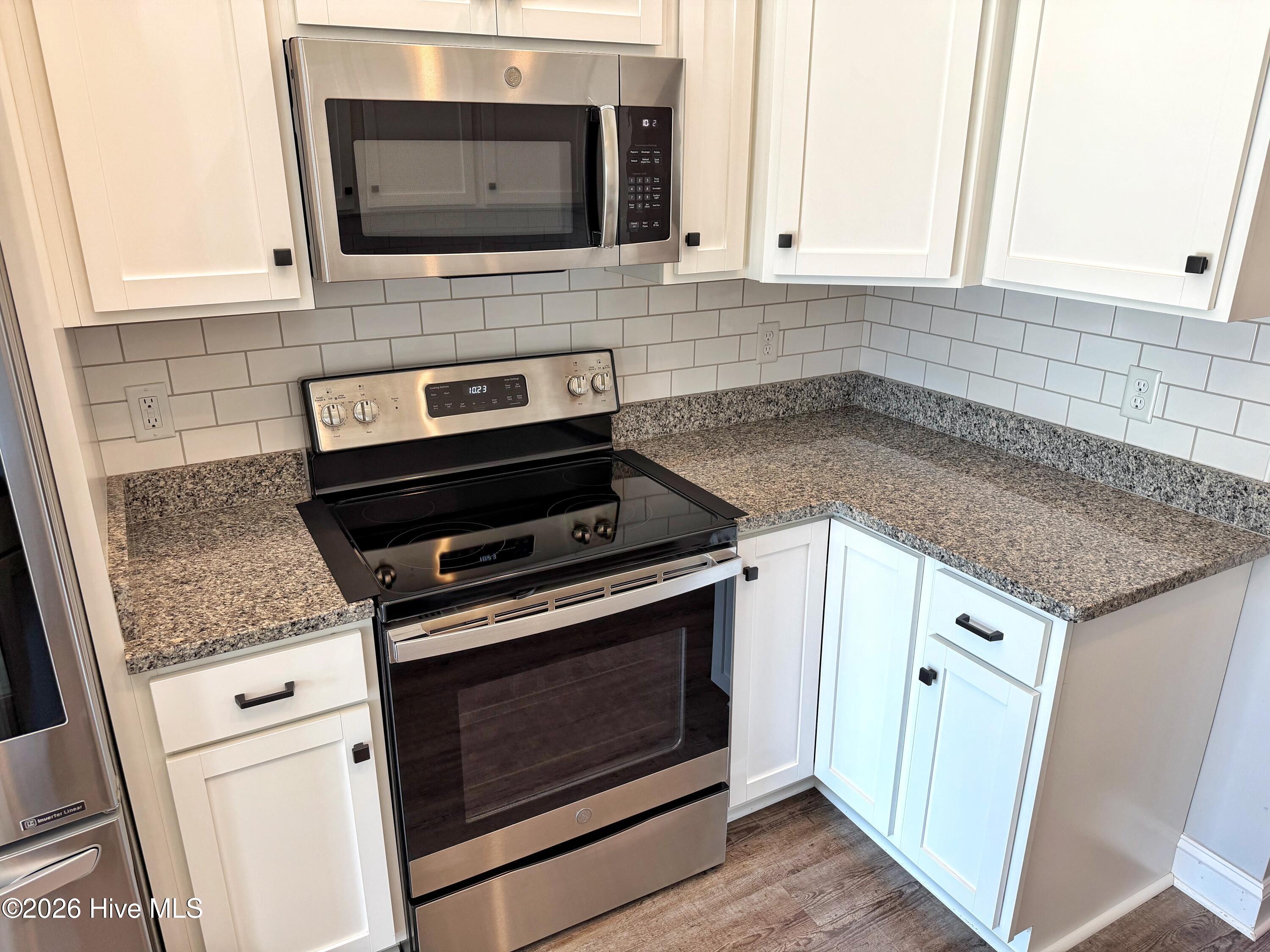 259 Wood House Drive Property Photo 15