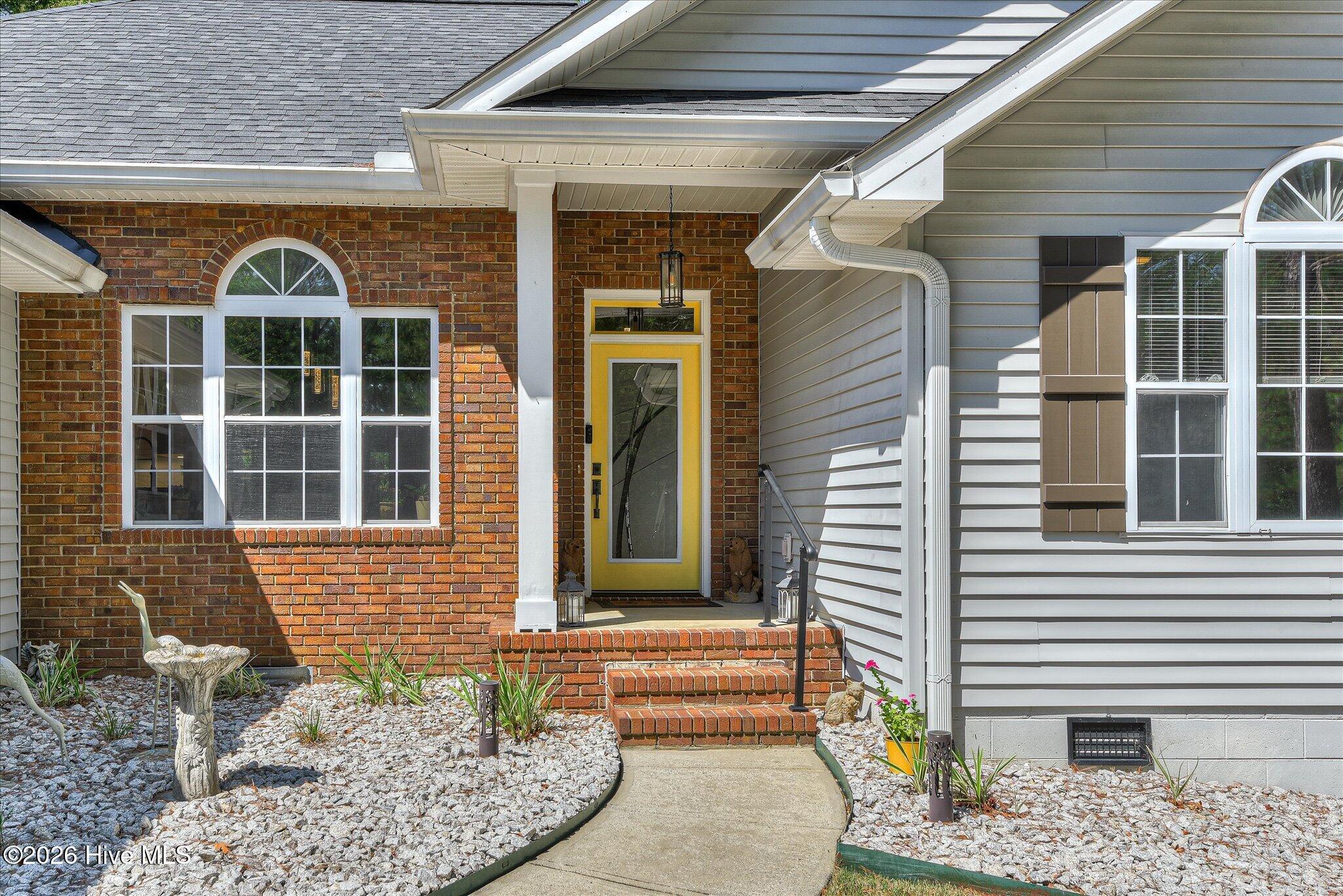 408 Reynard Place Property Photo 6