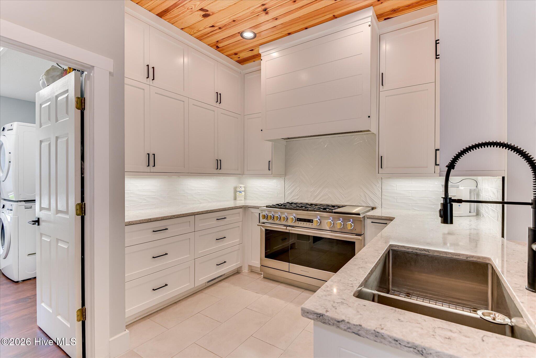 408 Reynard Place Property Photo 21
