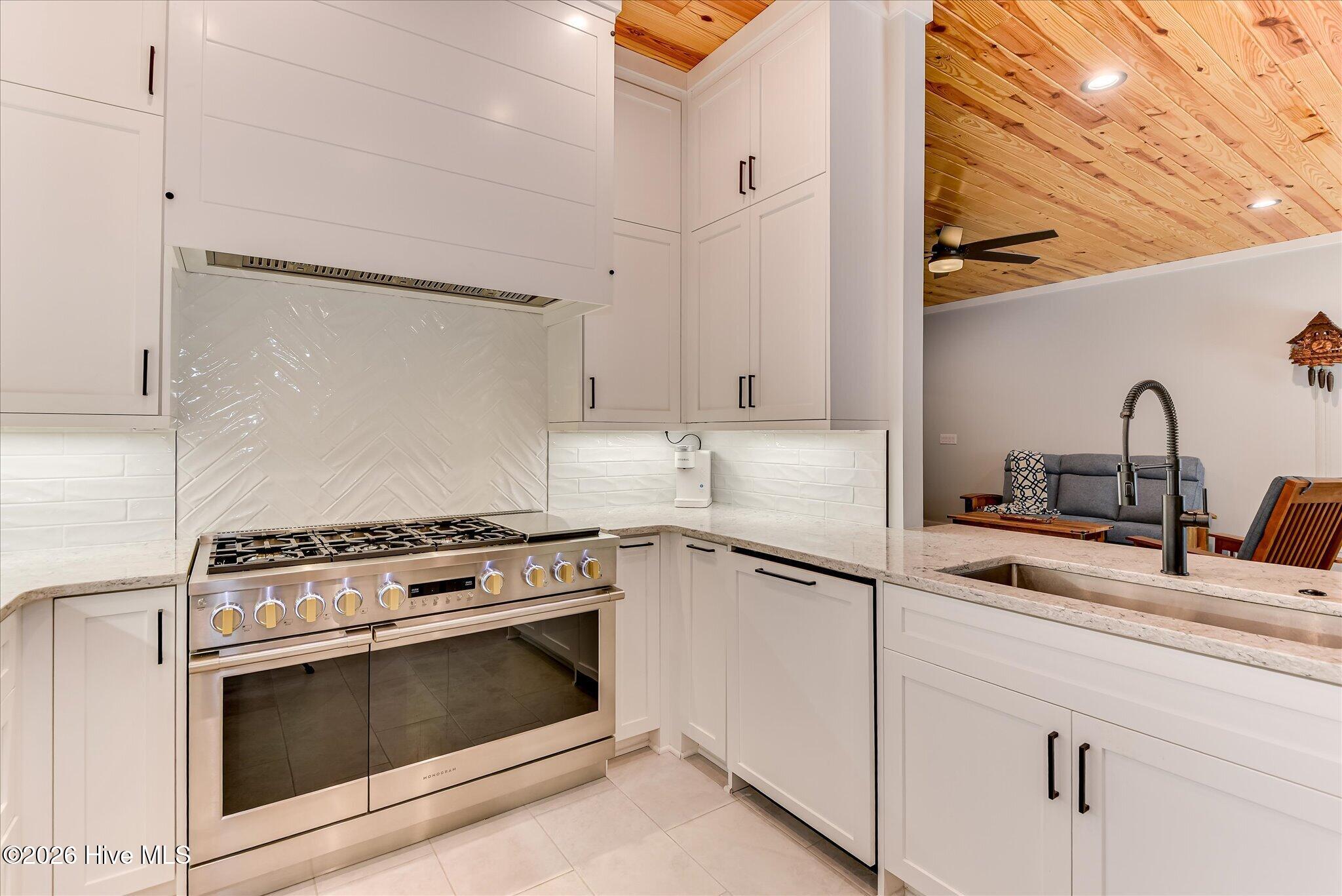 408 Reynard Place Property Photo 22