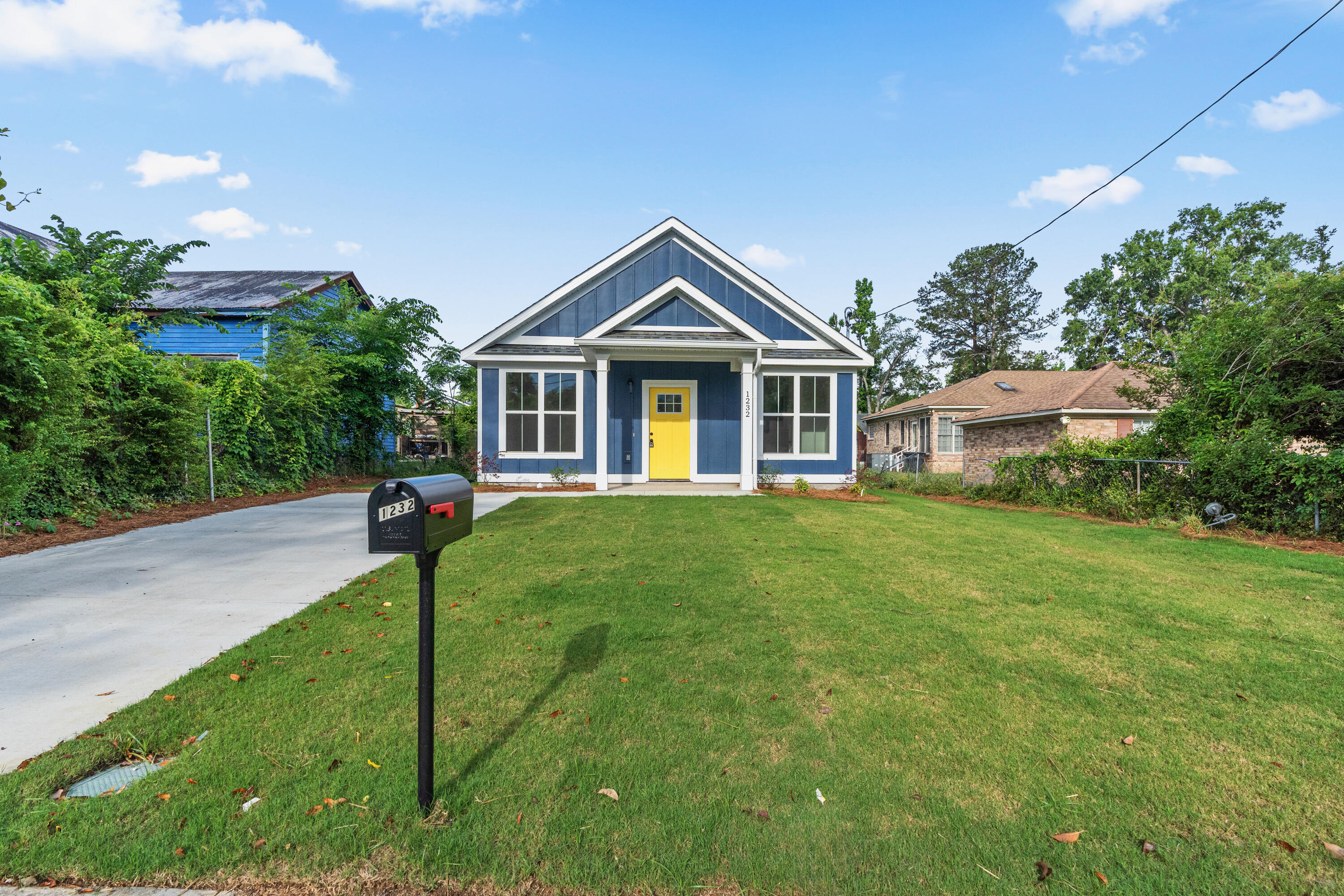 1232 Swanee Quintet Boulevard Property Photo 1