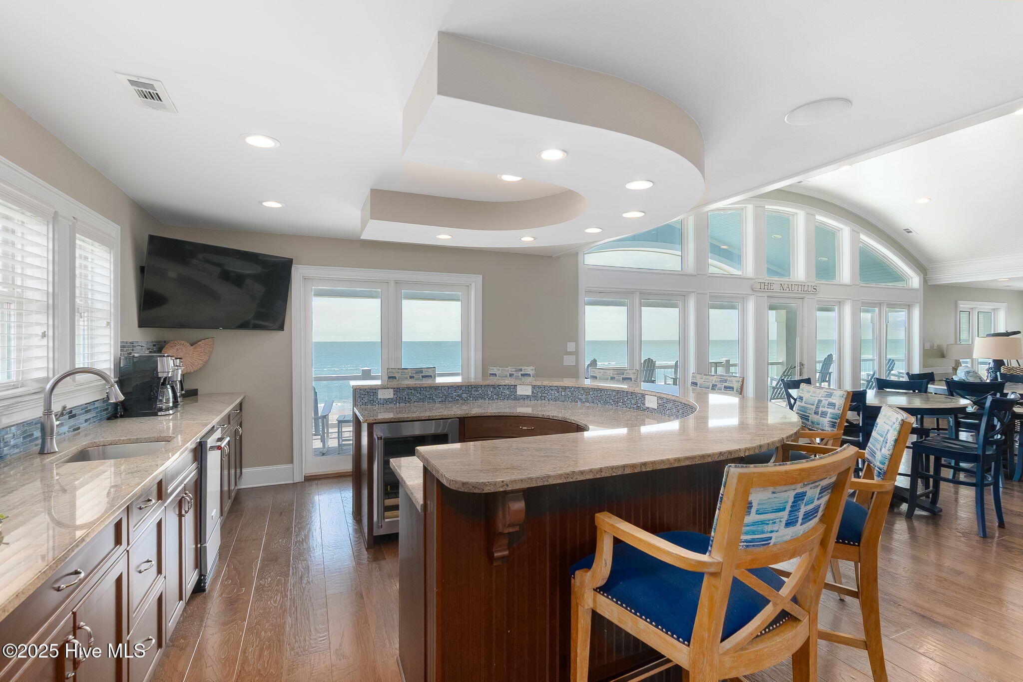 4803 Ocean Drive Property Photo 10