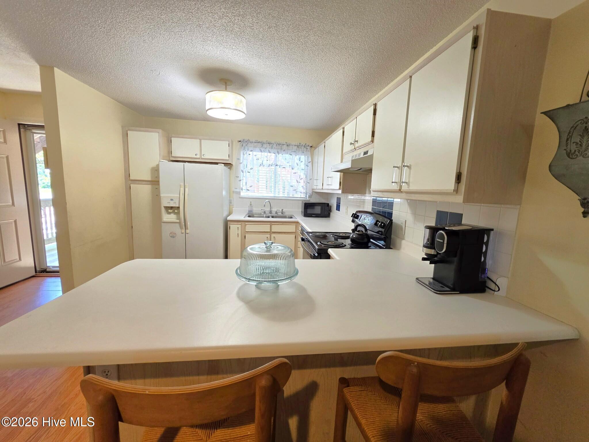 406 Forest Park Road Unit 102 Property Photo 5