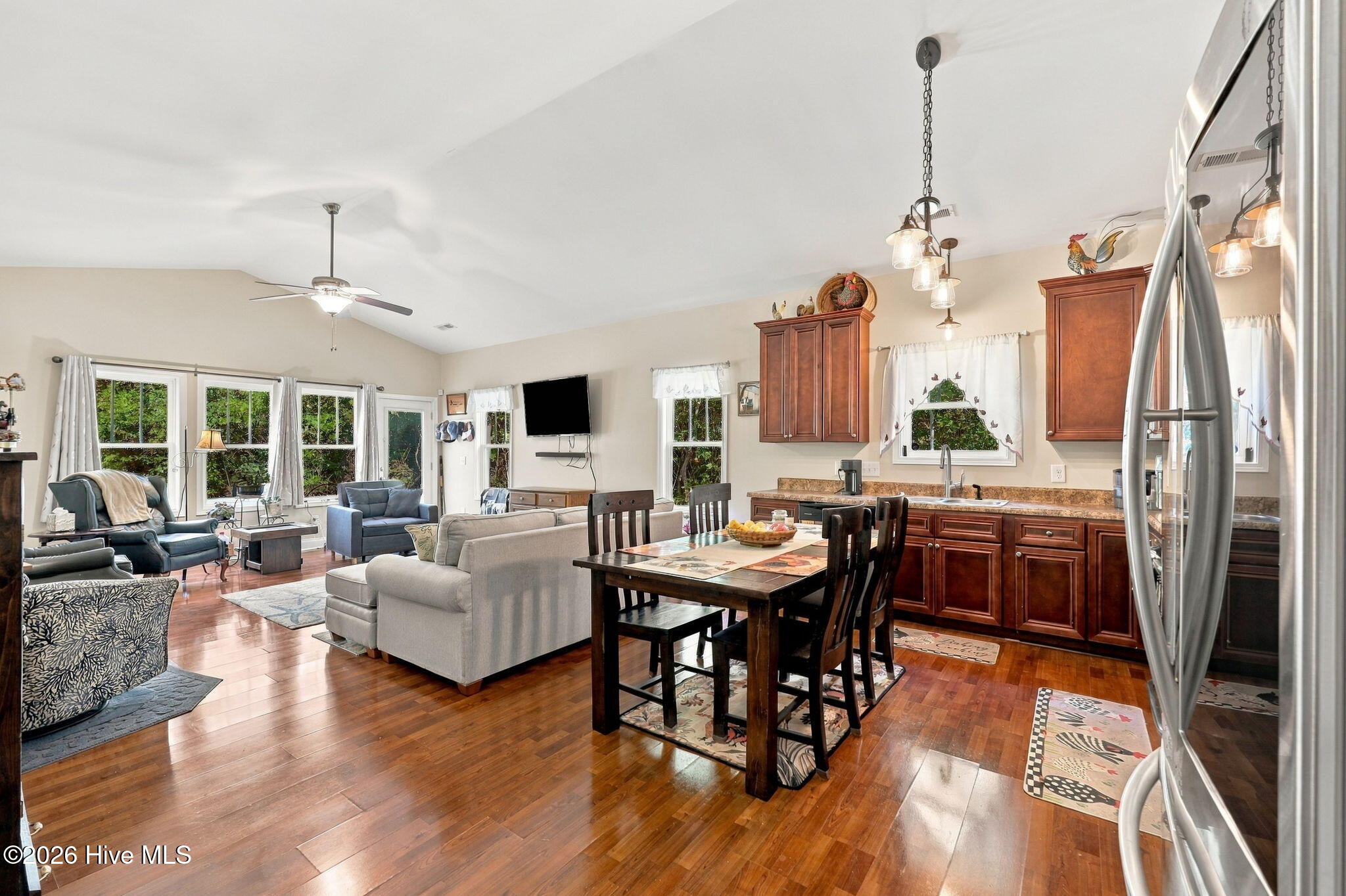 126 Penny Lane Property Photo 8
