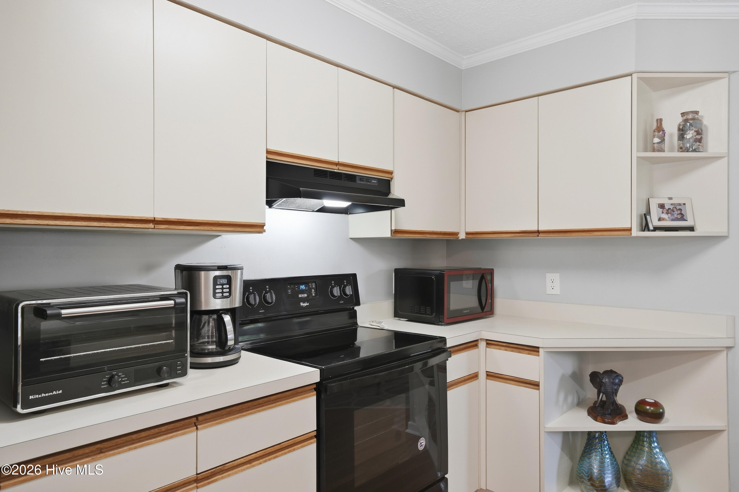 115 Longstreet Drive 208 Property Photo 18