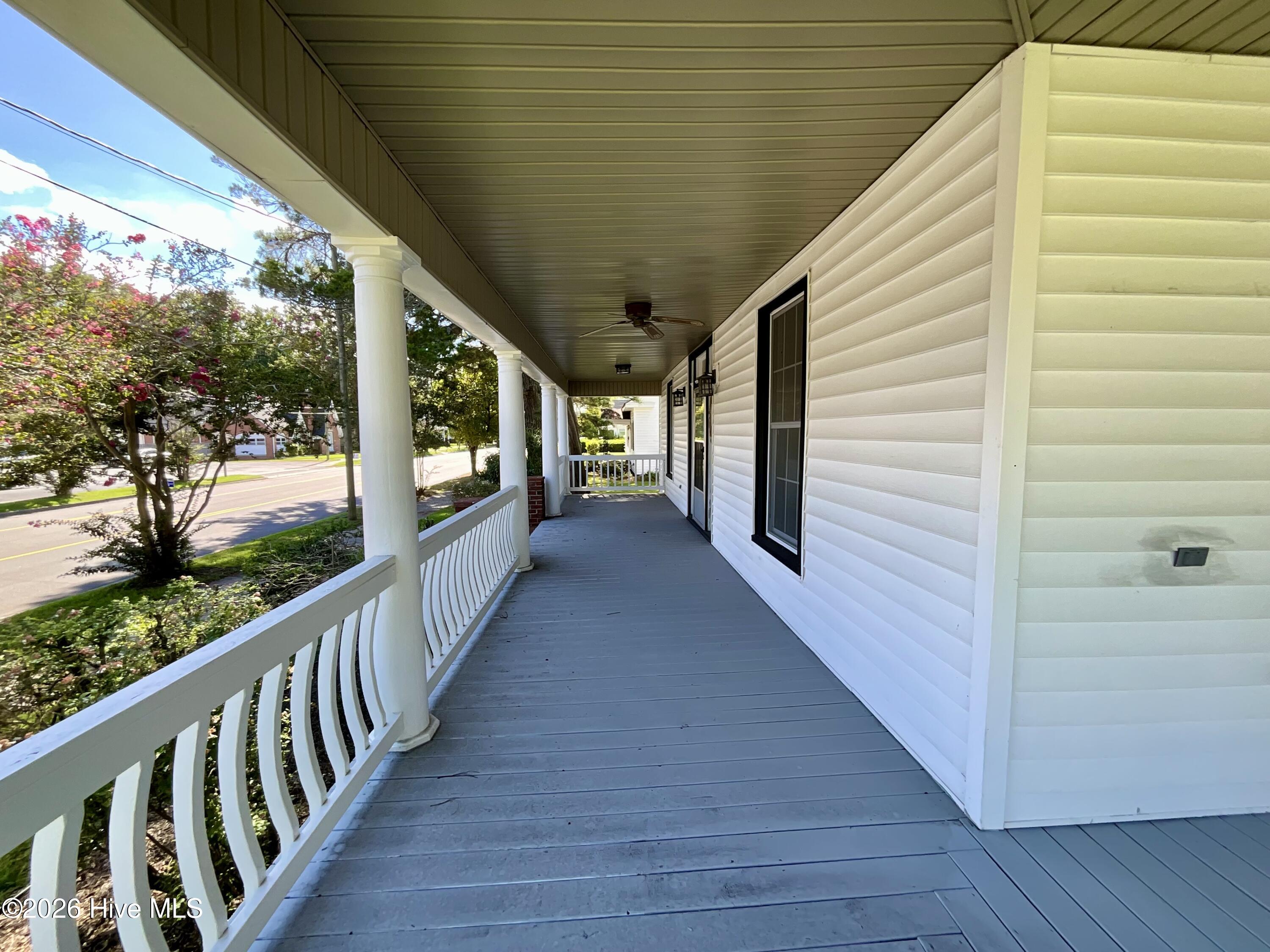 502 W Main Street Property Photo 4