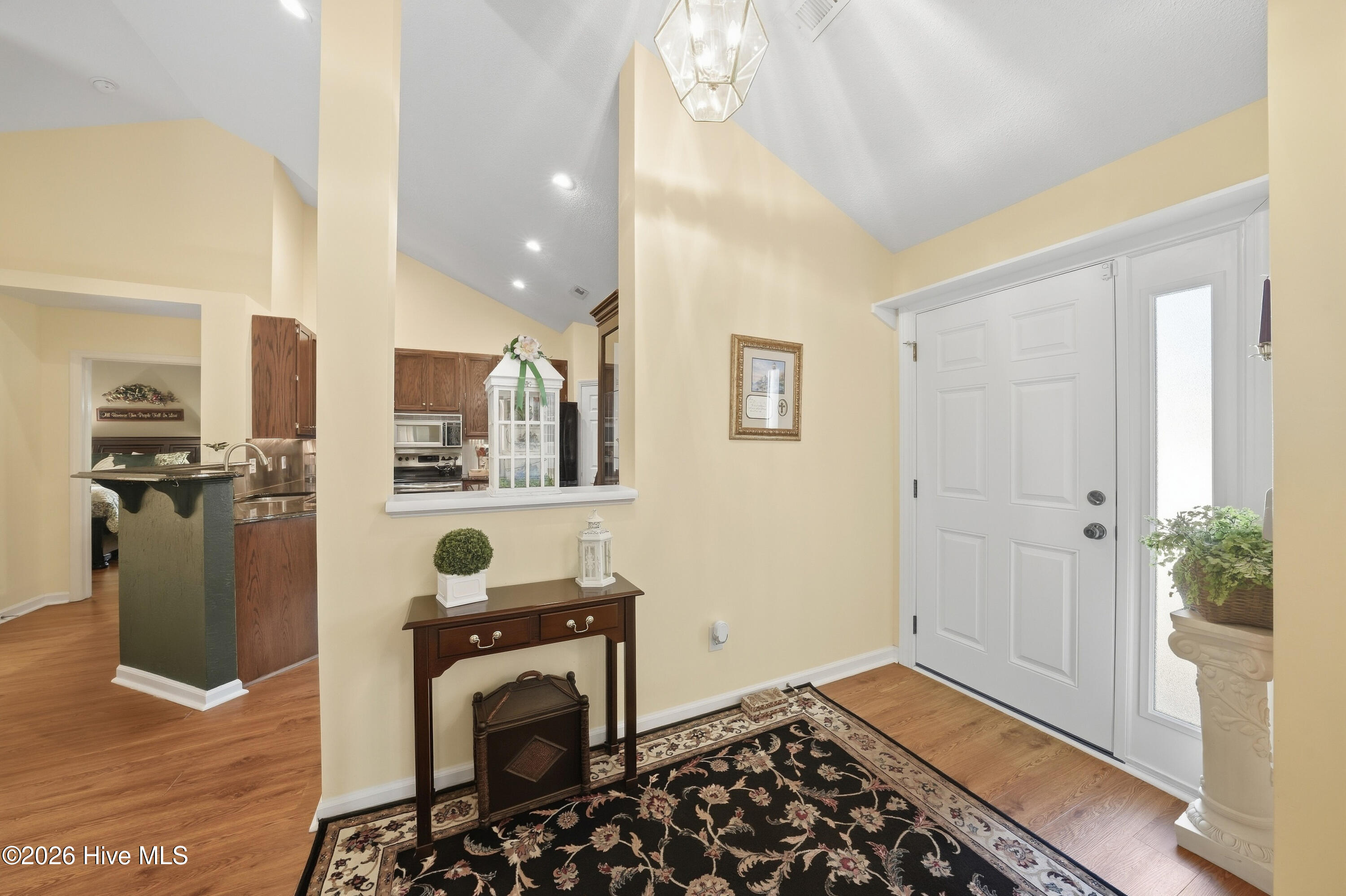 5002 Blue Grass Court Property Photo 7