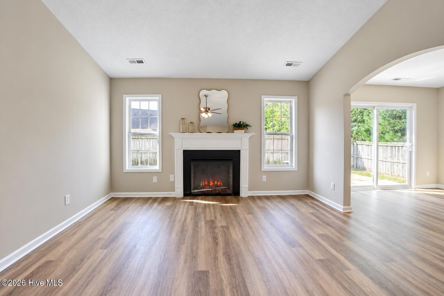 859 Dynasty Drive Property Photo 10