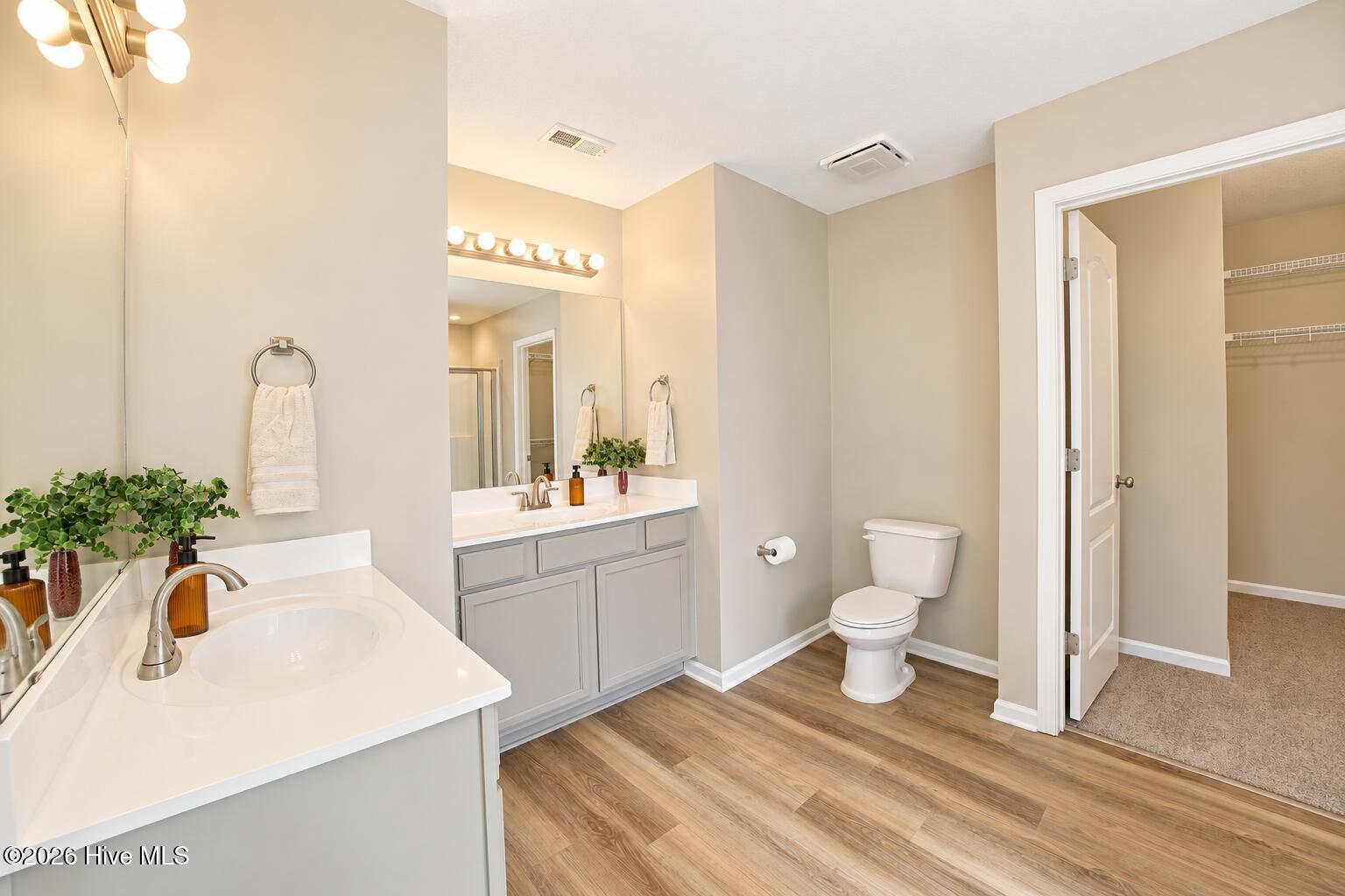 859 Dynasty Drive Property Photo 38