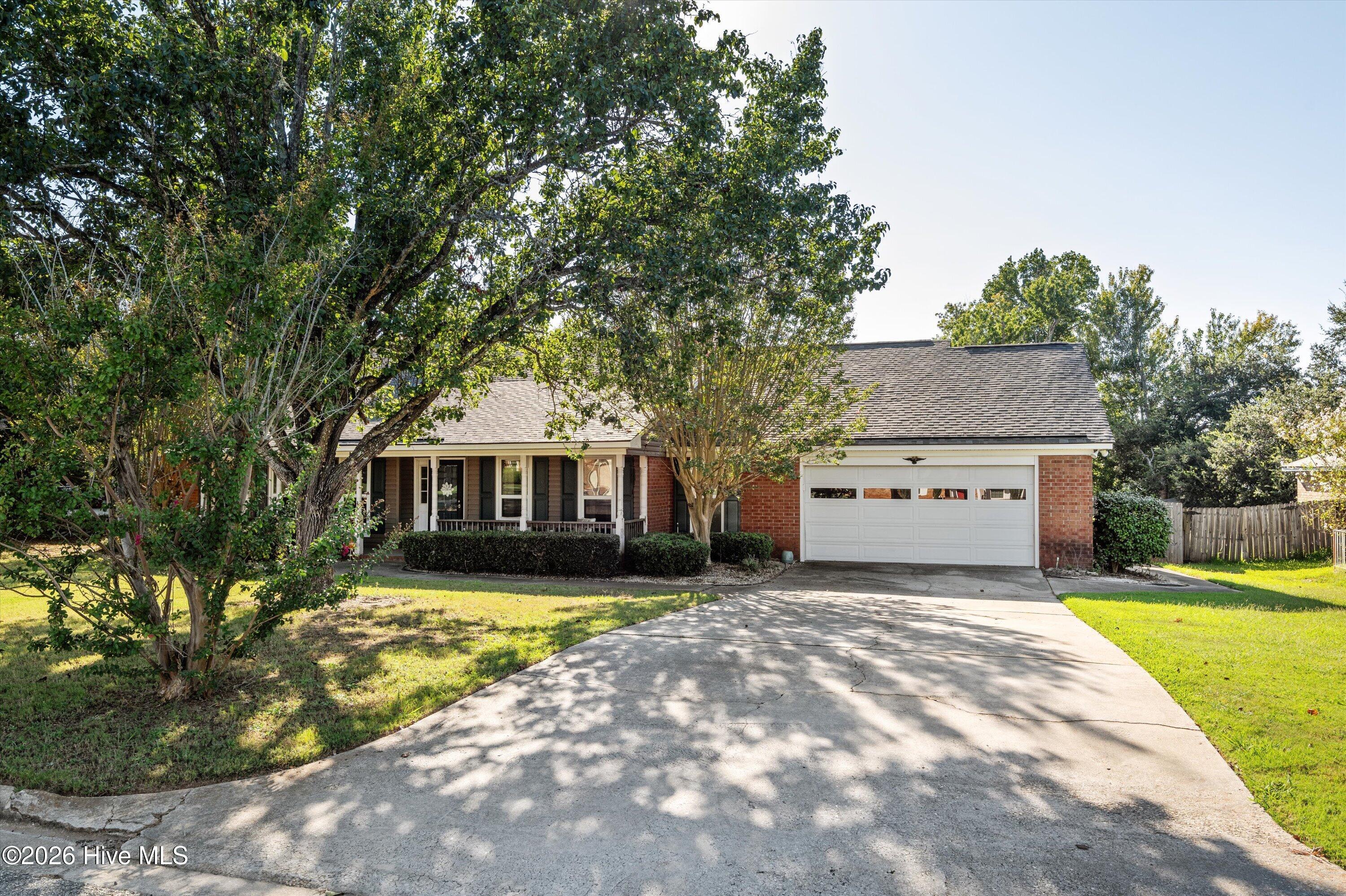 512 Waterford Drive Property Photo 1