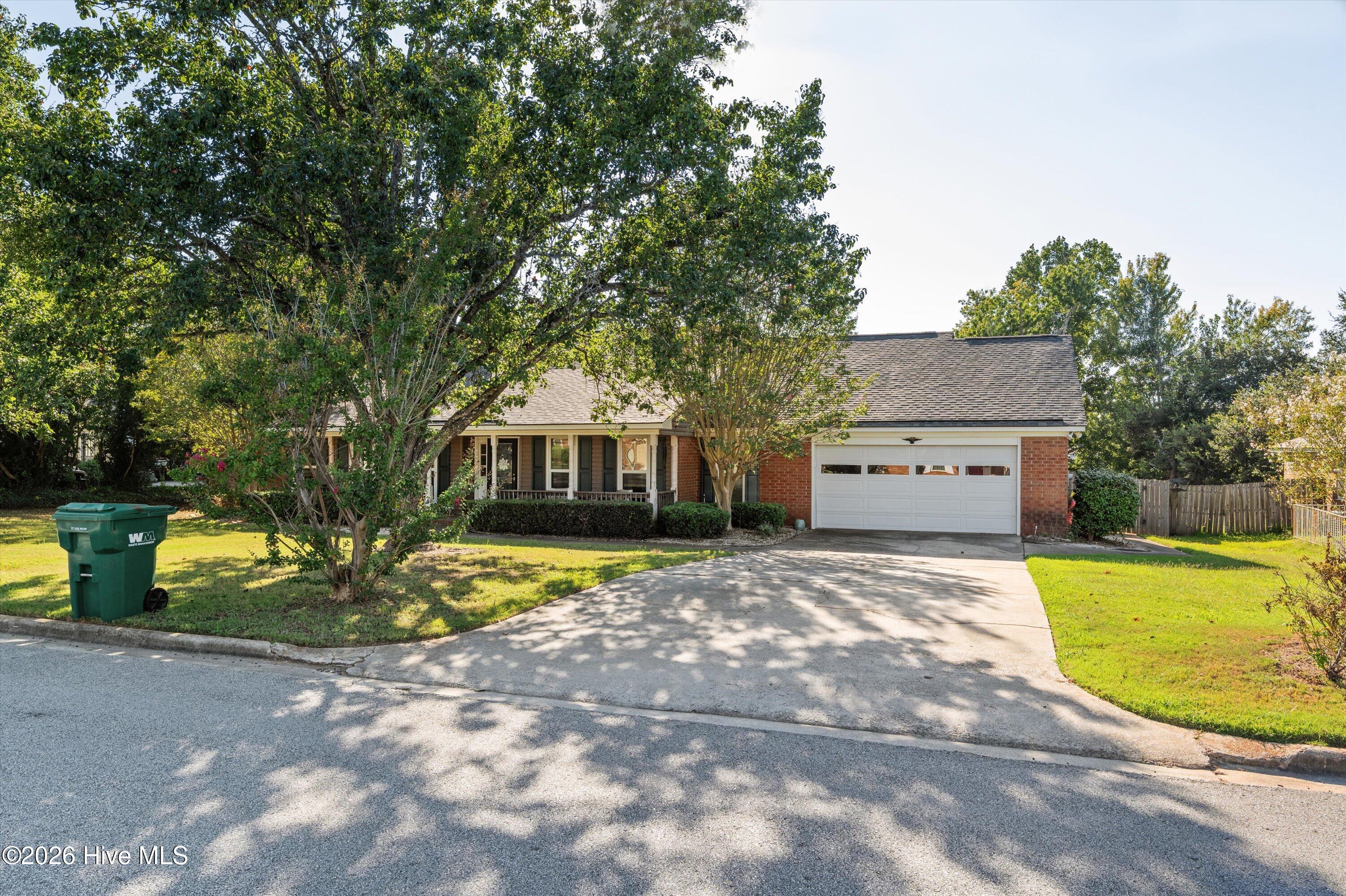 512 Waterford Drive Property Photo 2