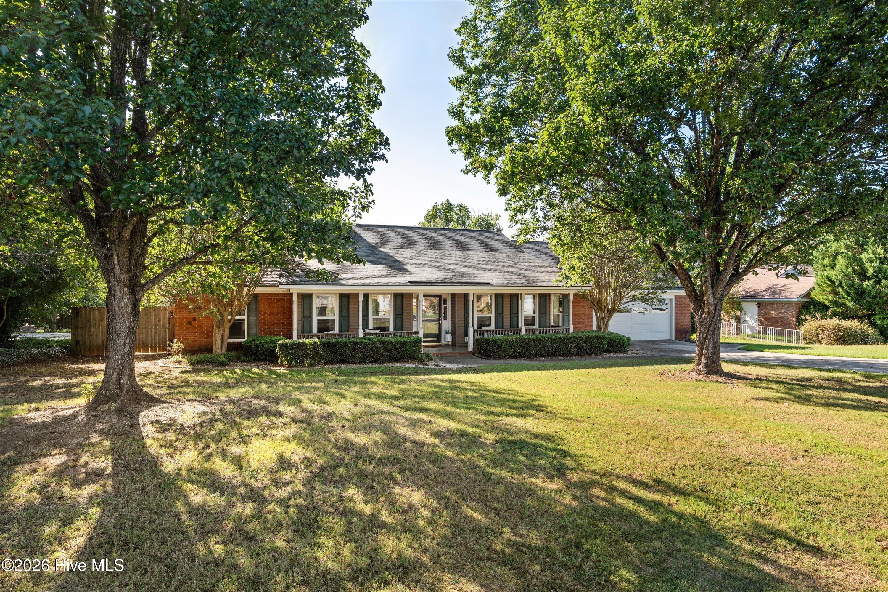 512 Waterford Drive Property Photo 5