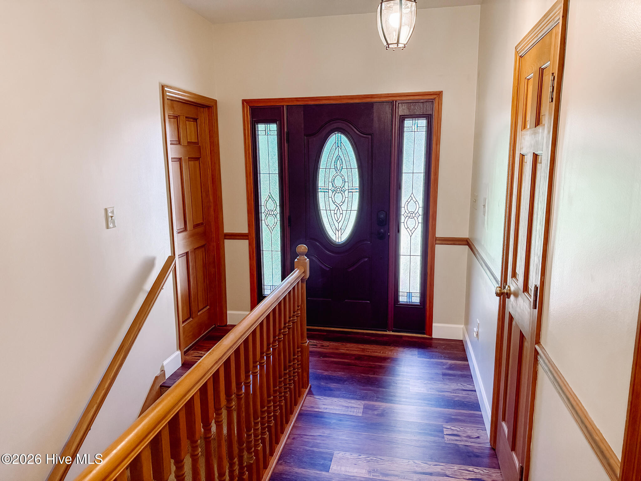 310 Divot Court Property Photo 4