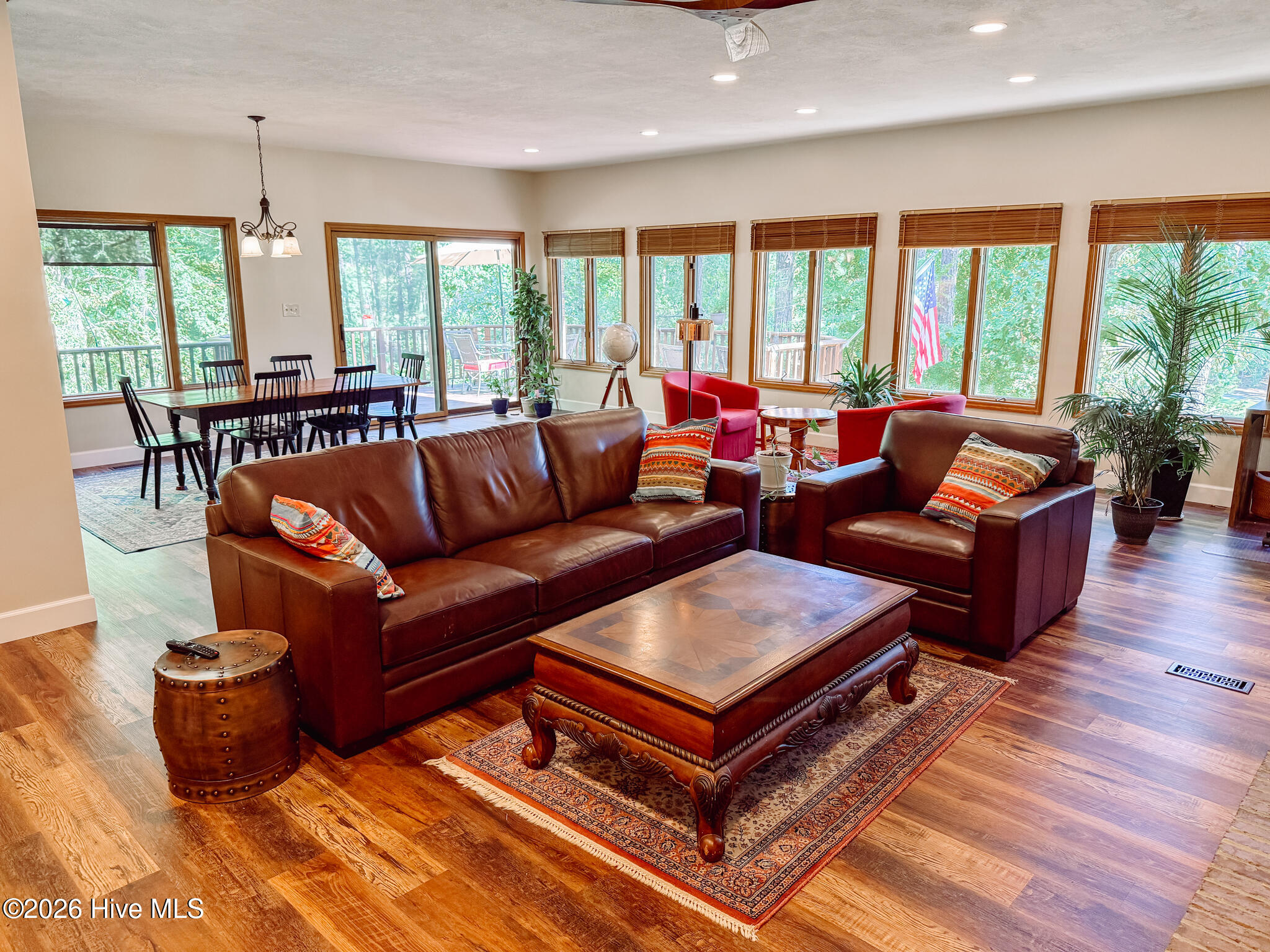 310 Divot Court Property Photo 10
