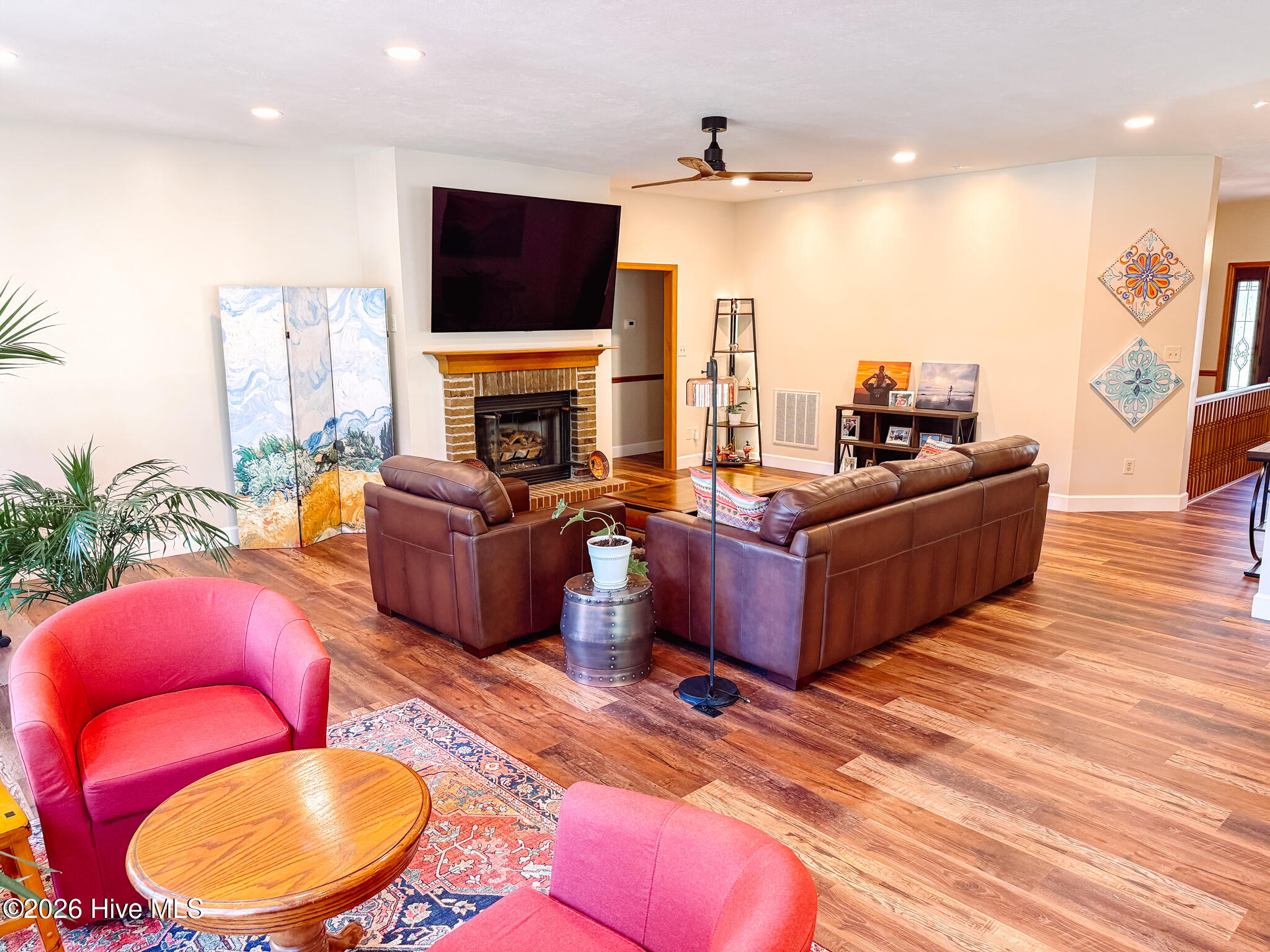 310 Divot Court Property Photo 11