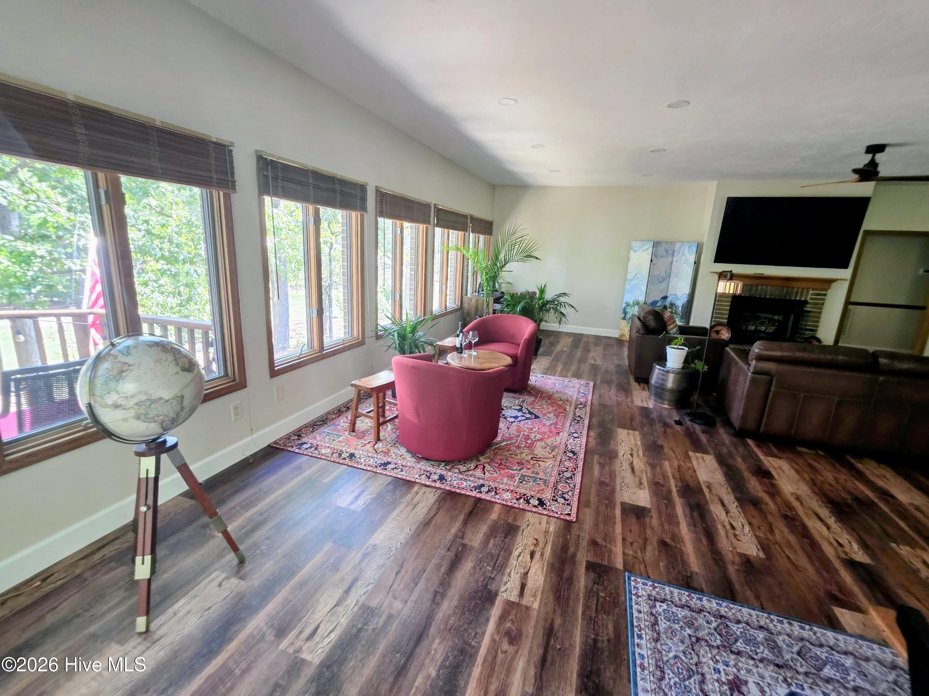 310 Divot Court Property Photo 12