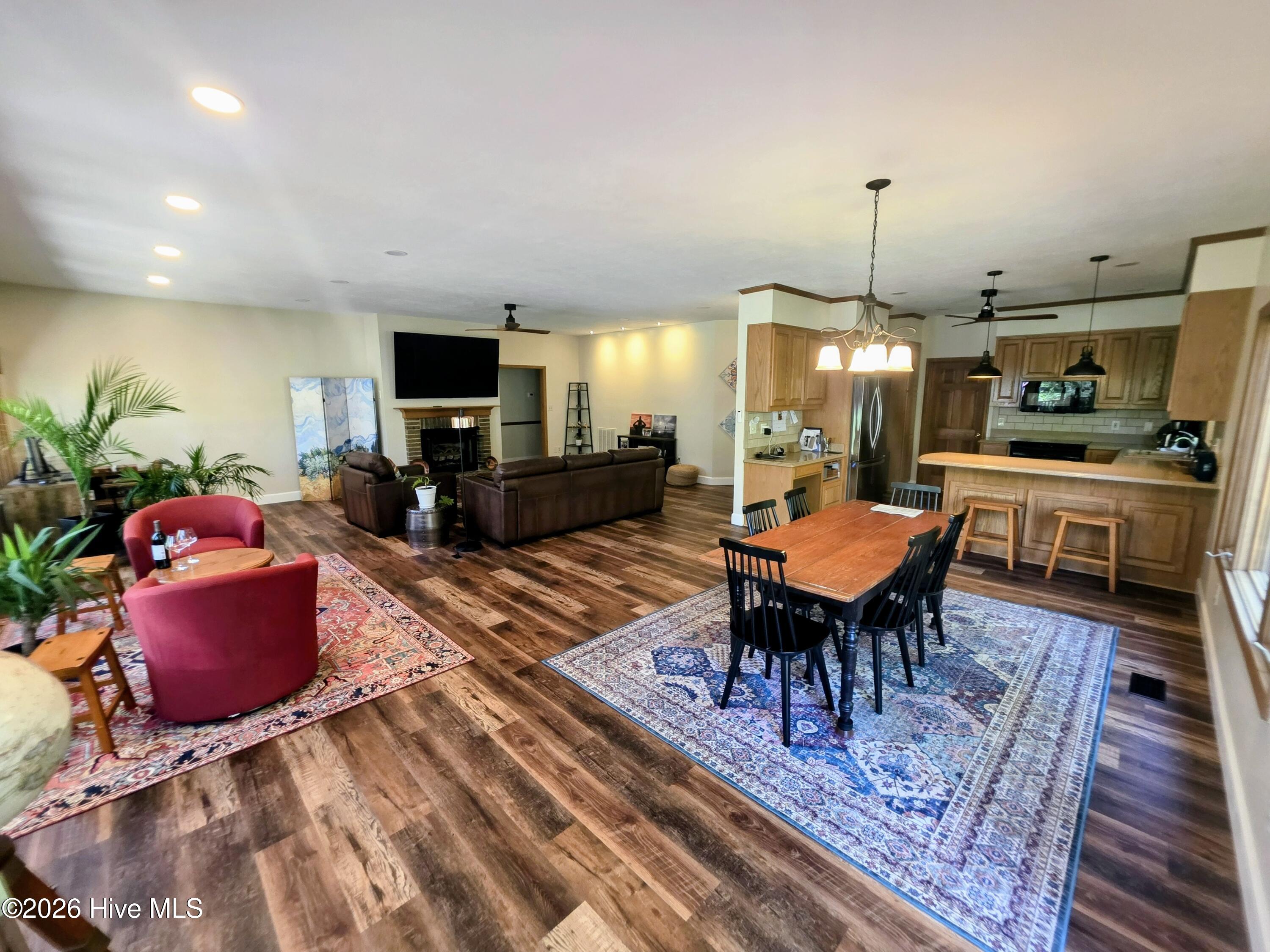 310 Divot Court Property Photo 14