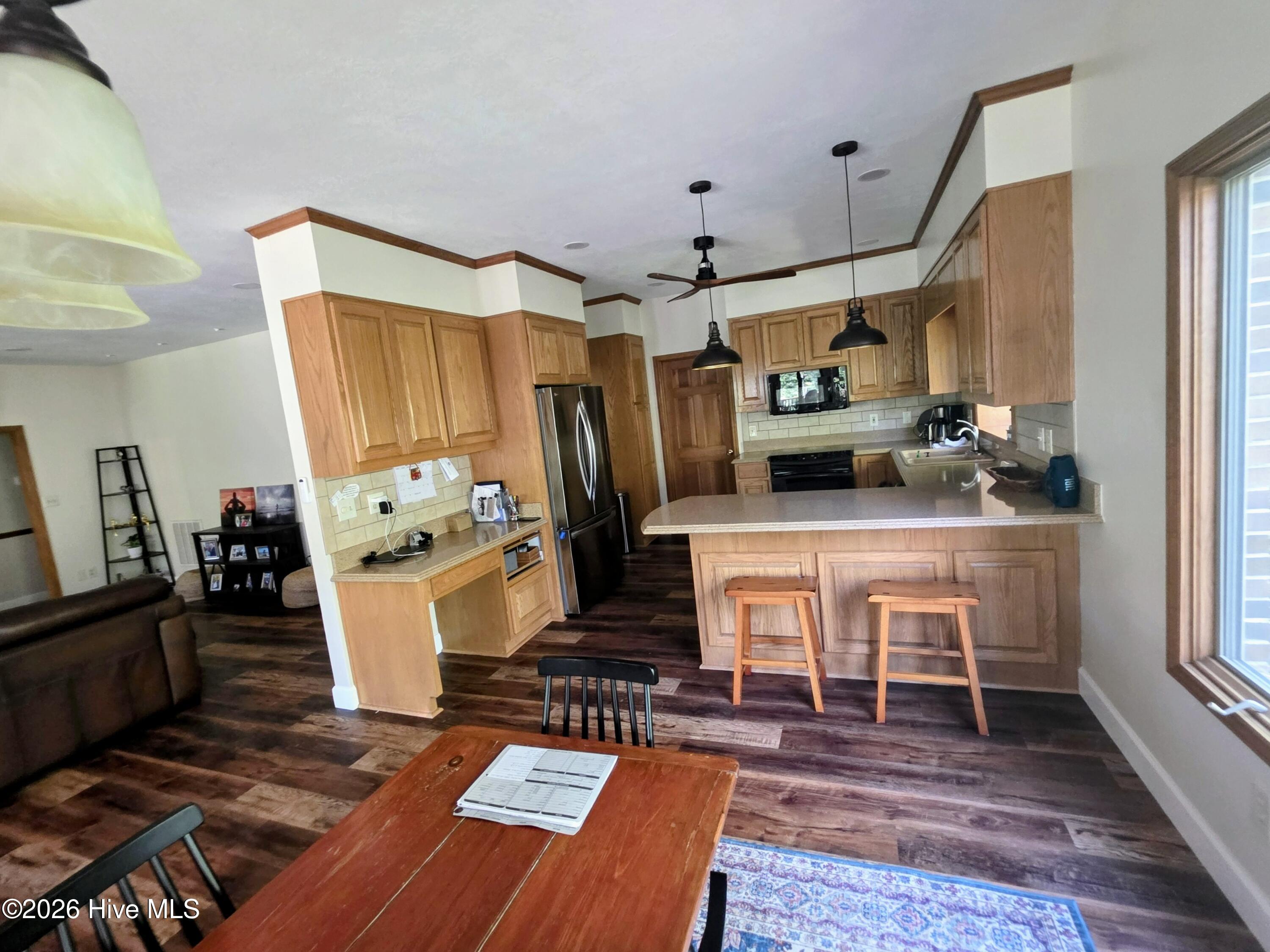 310 Divot Court Property Photo 16